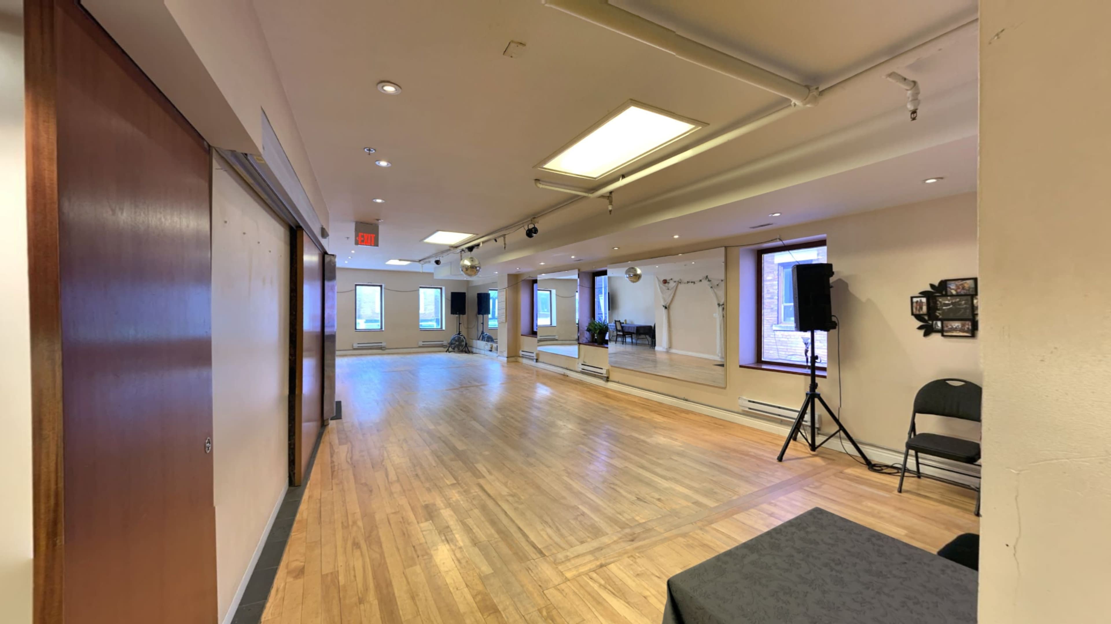 Versatile Multi-Use Studio Space on Bloor – Perfect for Events, Rehearsals, and More! Image in Harbord Village, Toronto, ON