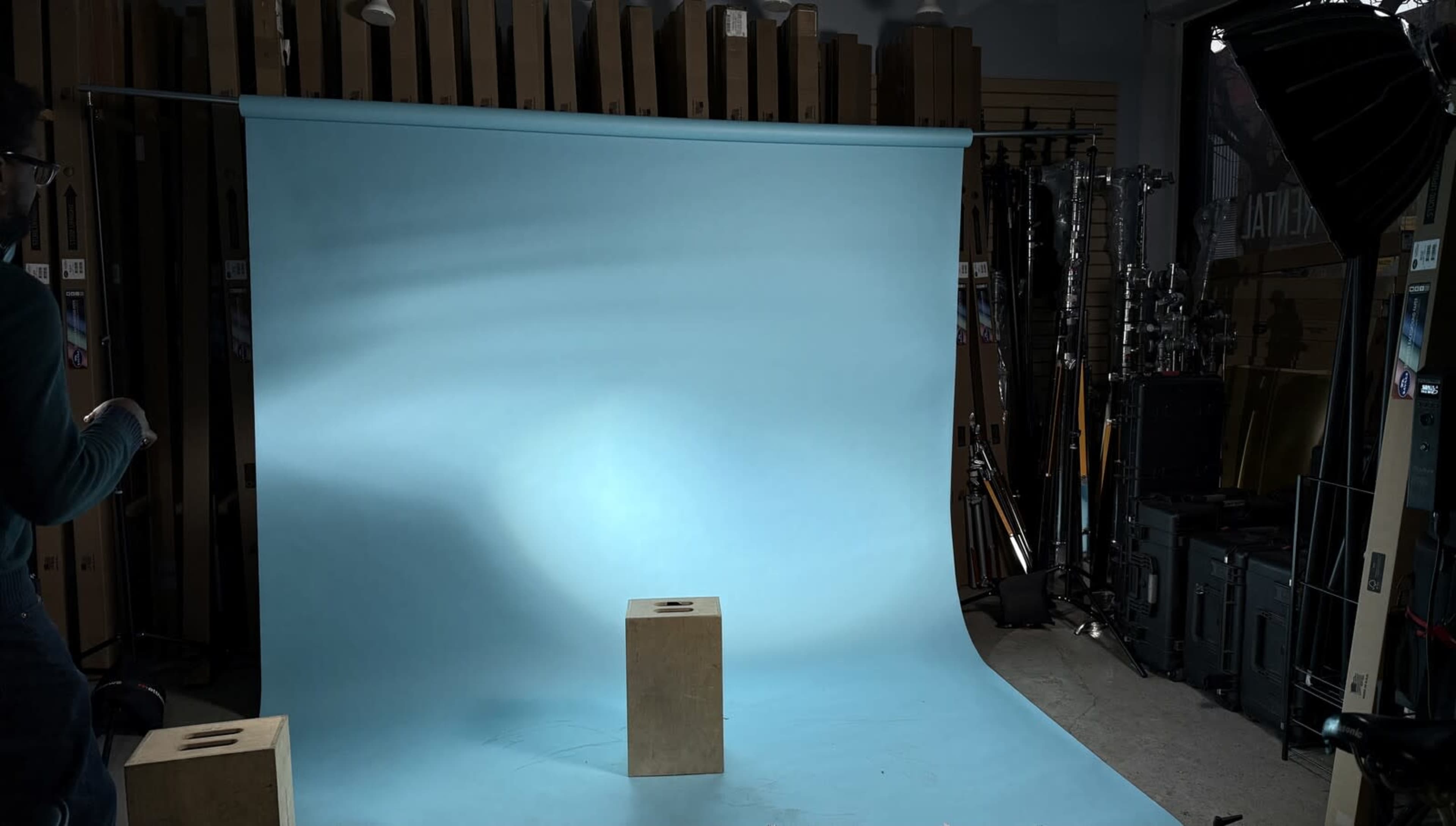 Budget Shooting Space In Imaging World Store (Bushwick) Image in Bushwick, Brooklyn, NY