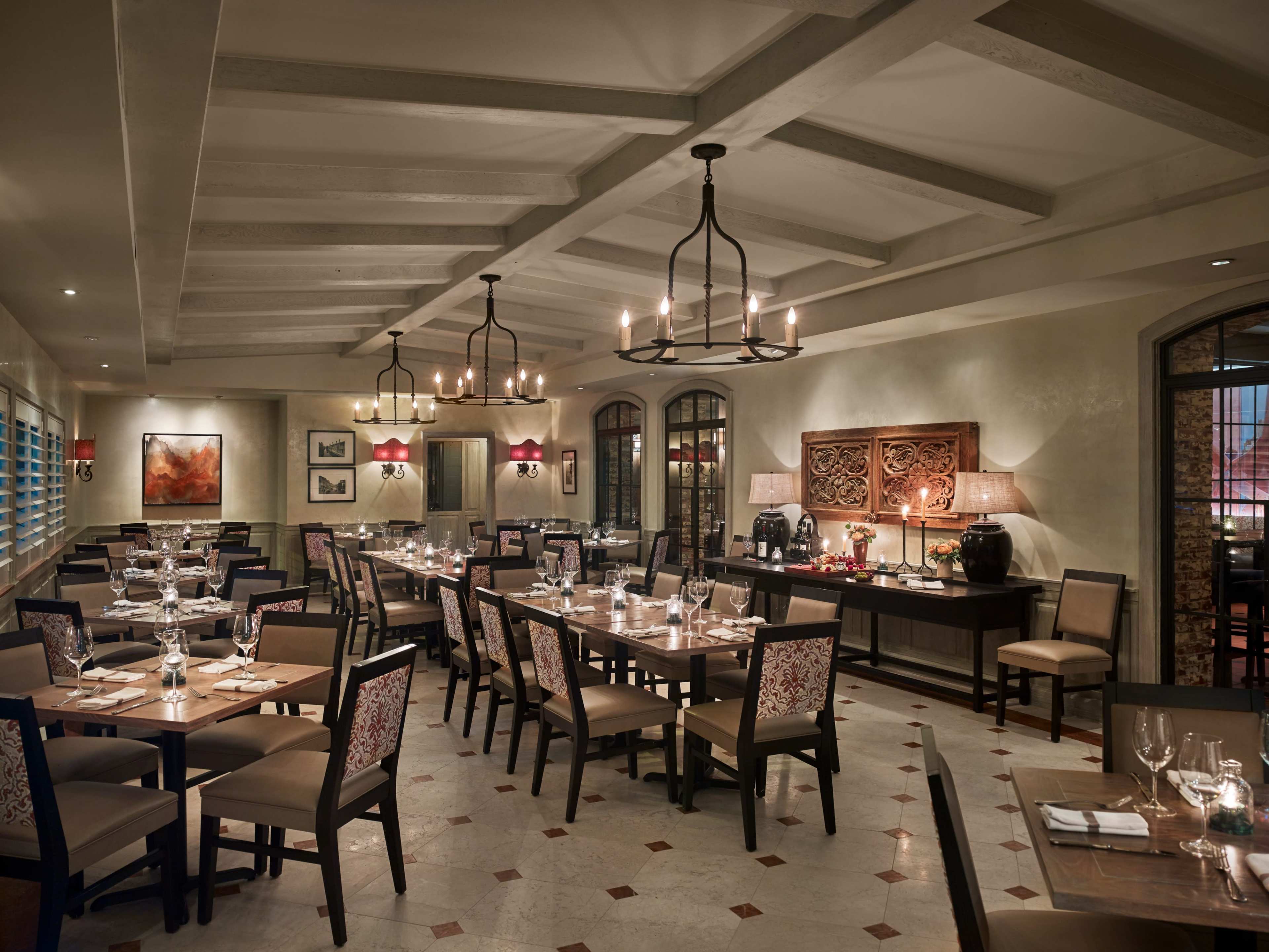 Main Dining Image in Center City East, Philadelphia, PA