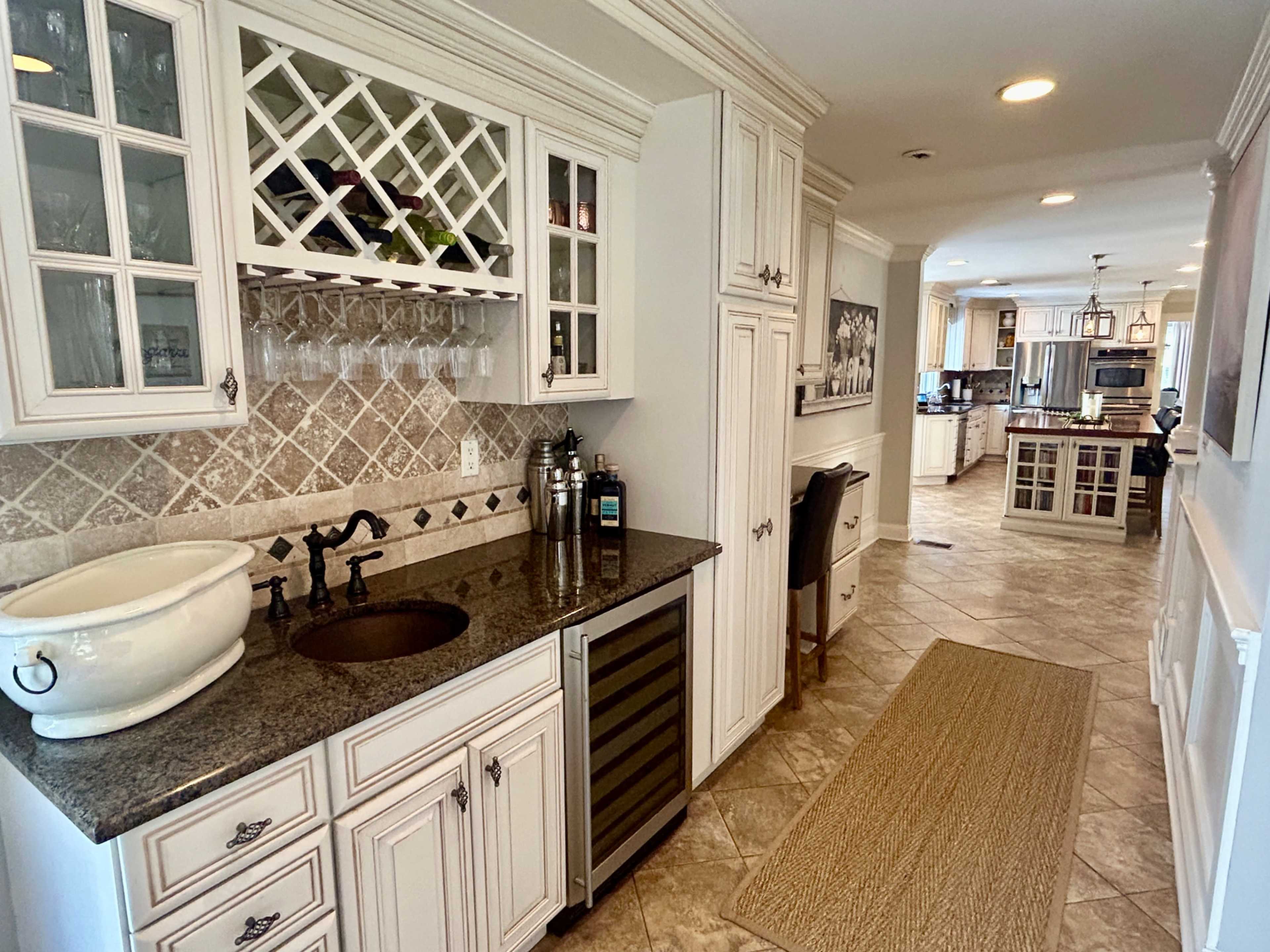 Elegant American Colonial Home in Upscale Suburb Image in Bernardsville, Bernardsville, NJ