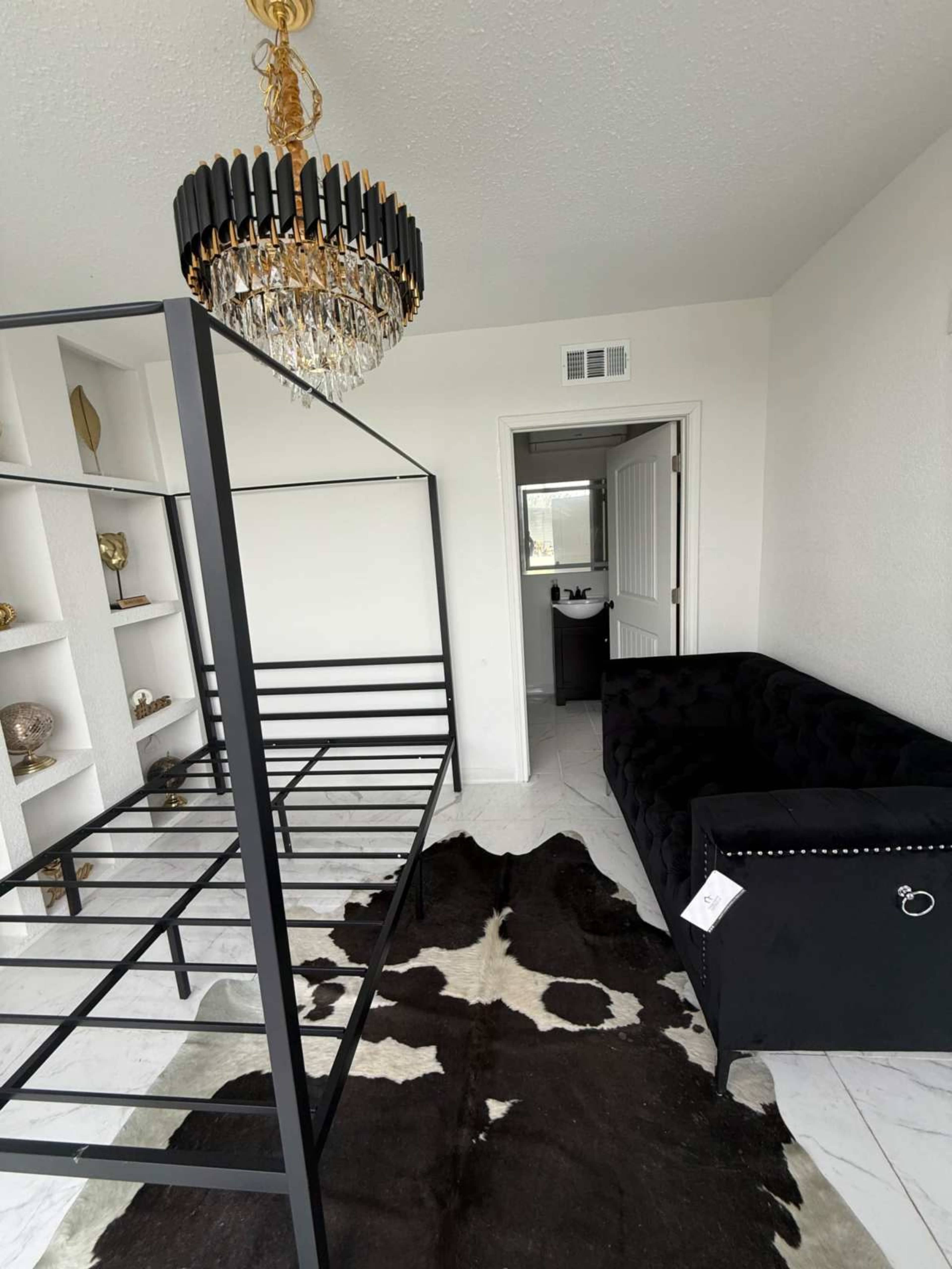 3 Story Luxurious Penthouse Image in , Manvel, TX