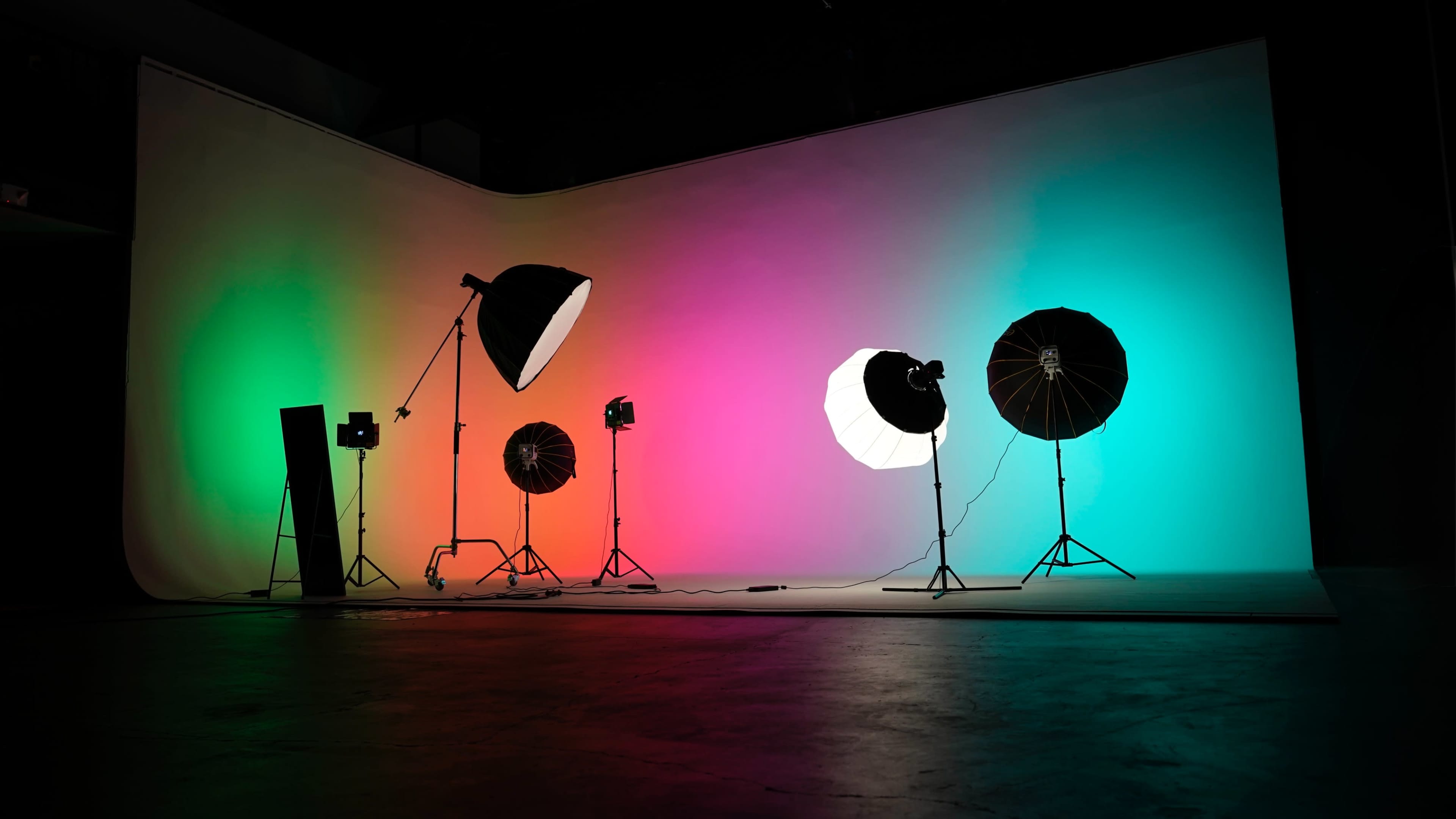 Infinity Wall Magic - Your Blank Canvas Awaits Image in Charleston, Las Vegas, NV