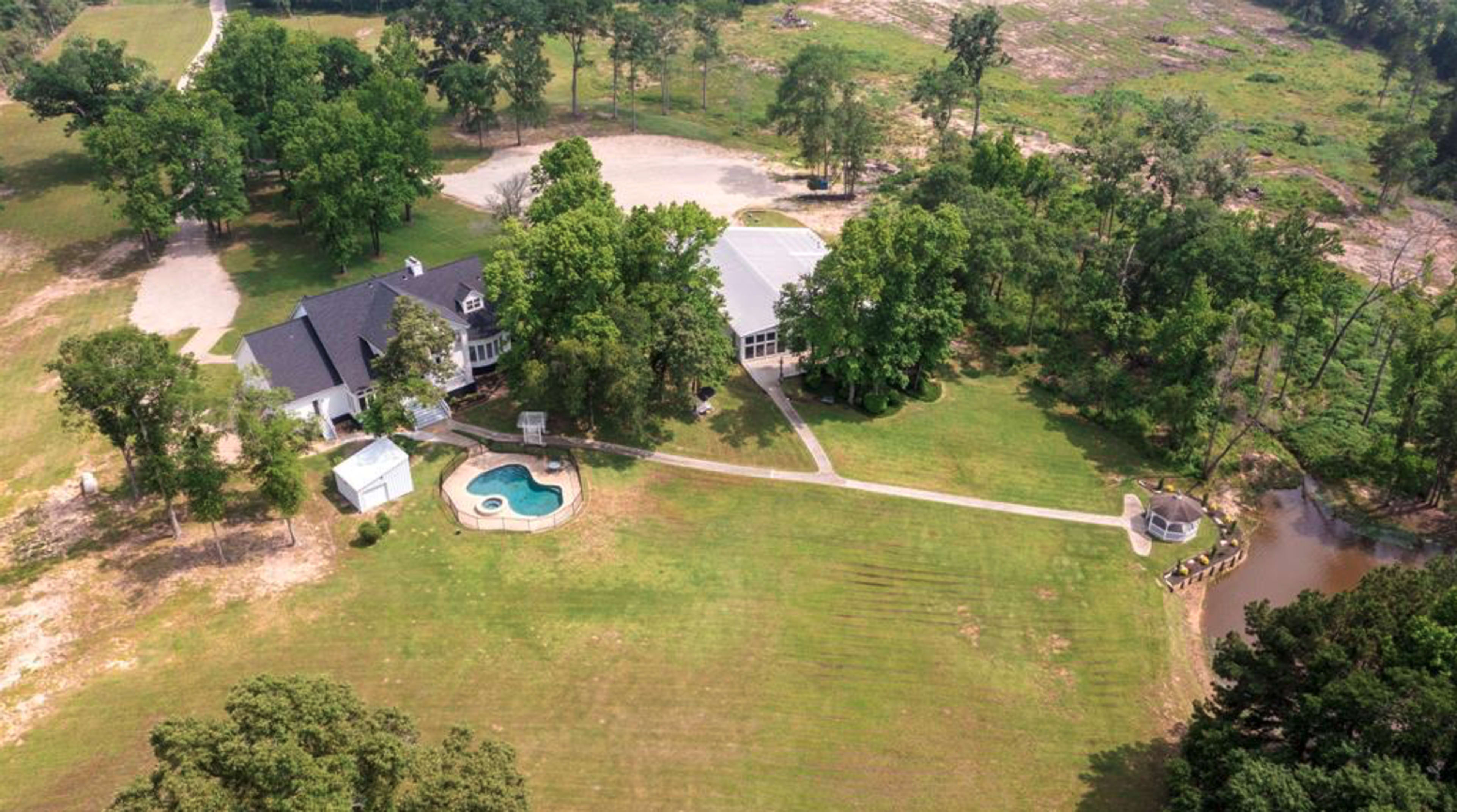 Beautiful 53 acre Event Venue with Manor Home Image in , Huntsville, TX