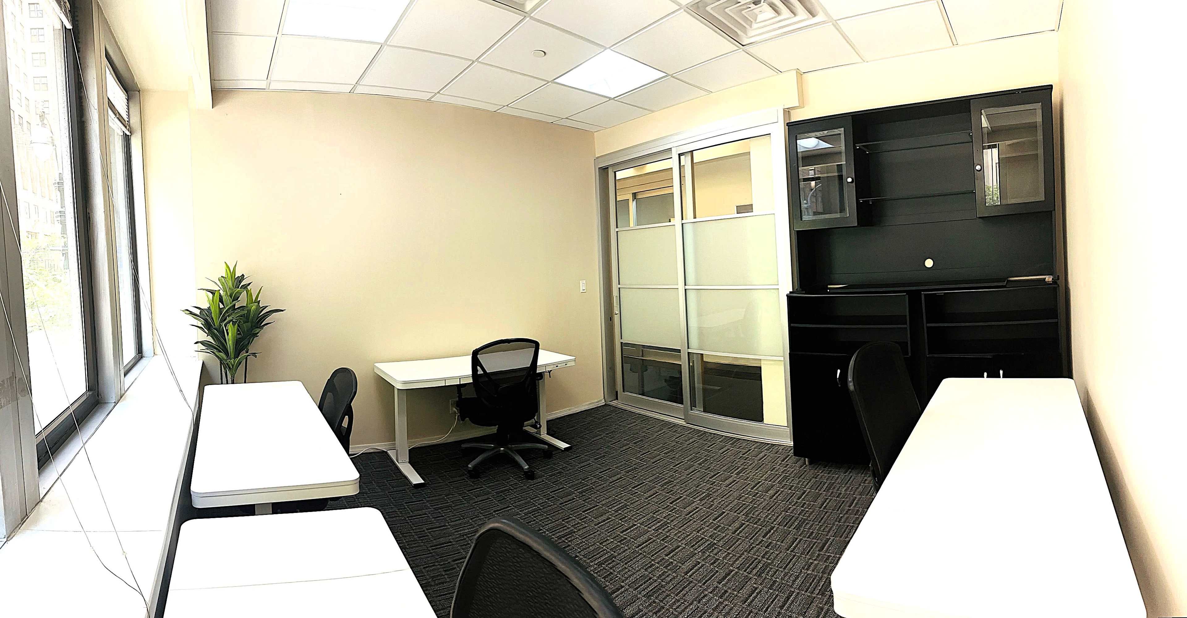 Private Office Triple Windowed Space Near Grand Central Station Image in Midtown Manhattan, New York, NY
