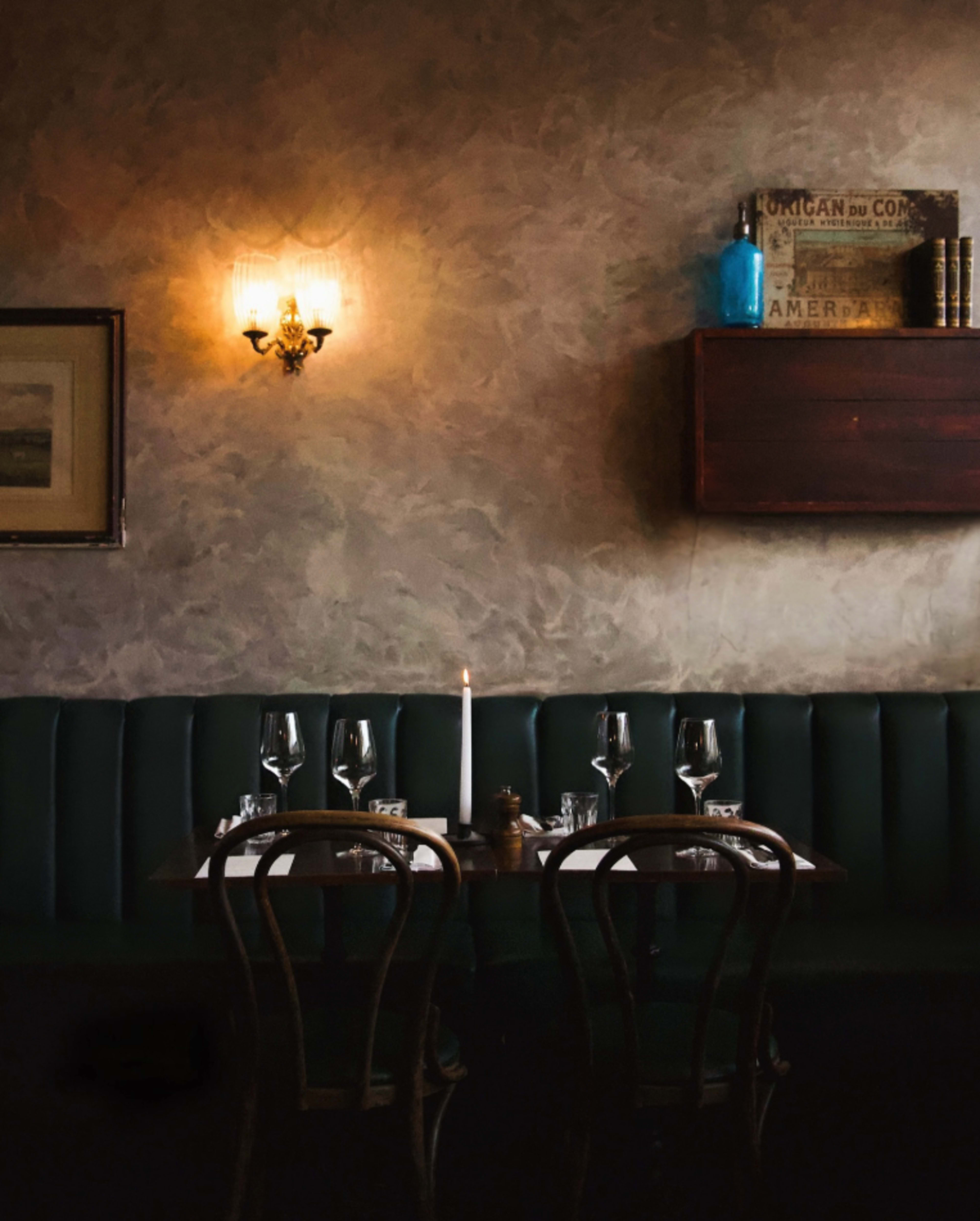 Parisian Bar & Bistro Image in Kentish Town, London, ENG