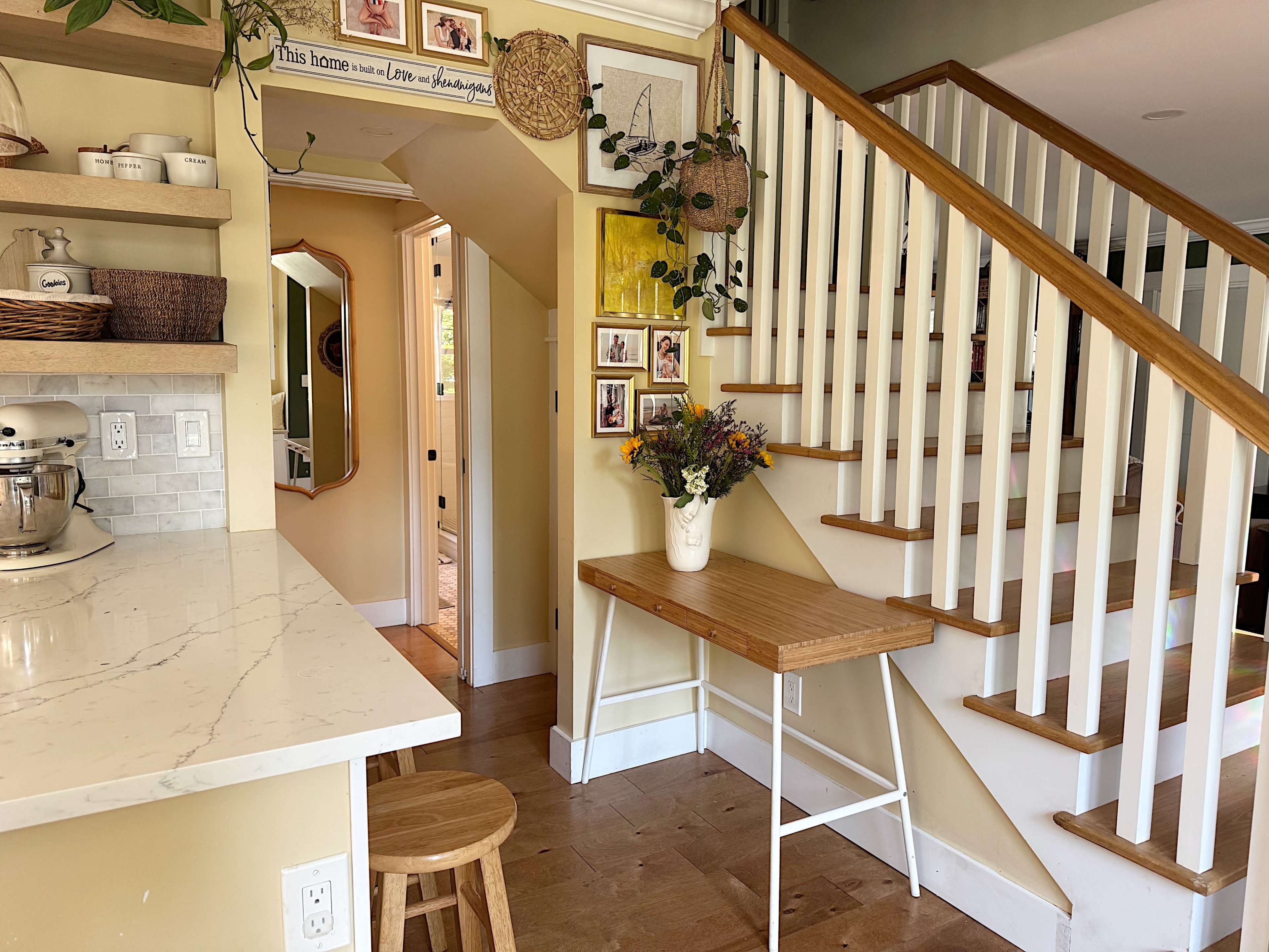 Charming and Artistic Cottage in the Heart of Clearwater Image in Glenwood, Clearwater, FL