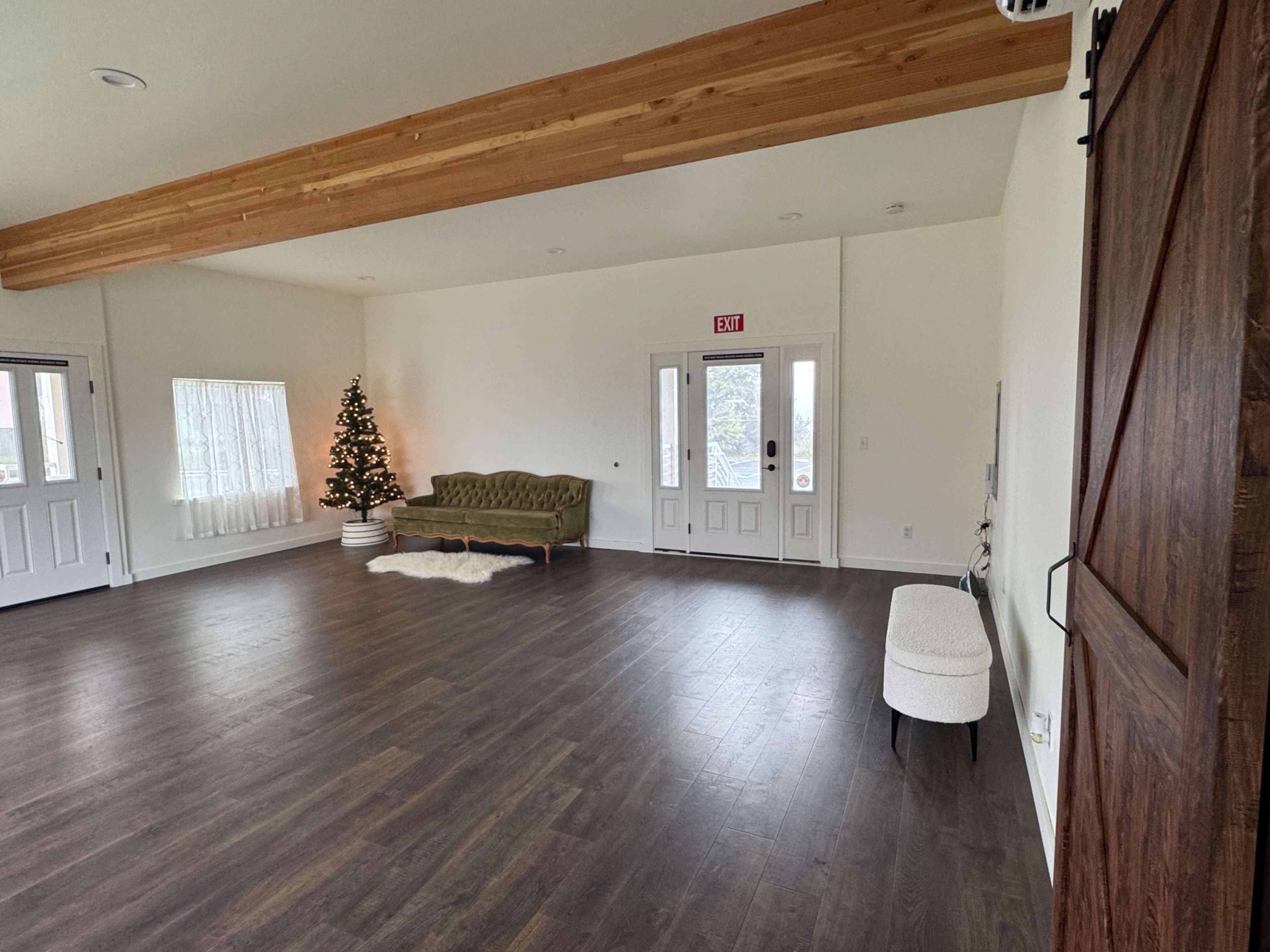 Pre styled Photography Studio Image in Sedro-Woolley, Sedro Woolley, WA