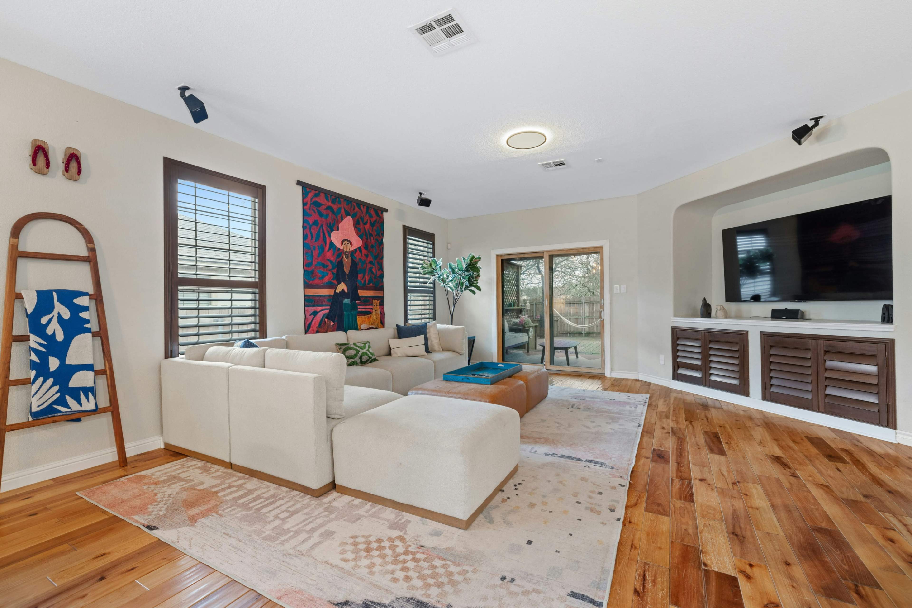 A Stunning, Art-Filled Space for Gatherings, Events, and Creative Productions Image in Leander, Leander, TX
