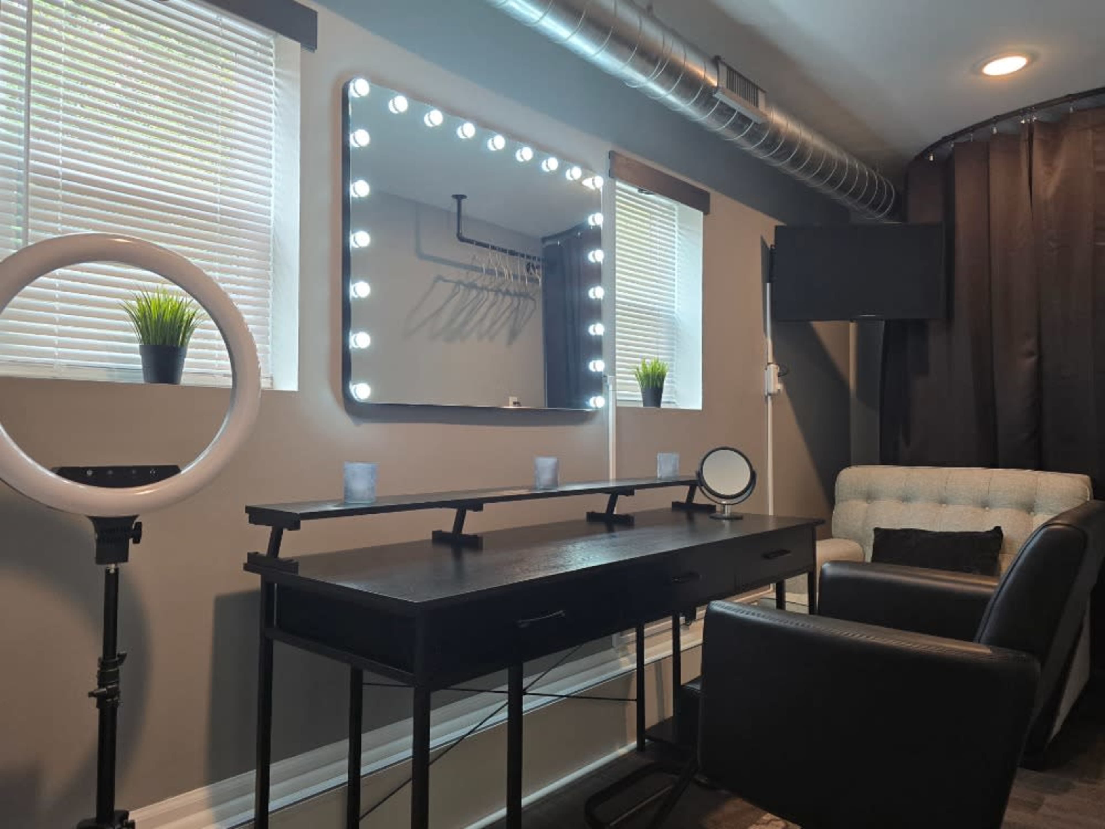 Private Dressing Room 