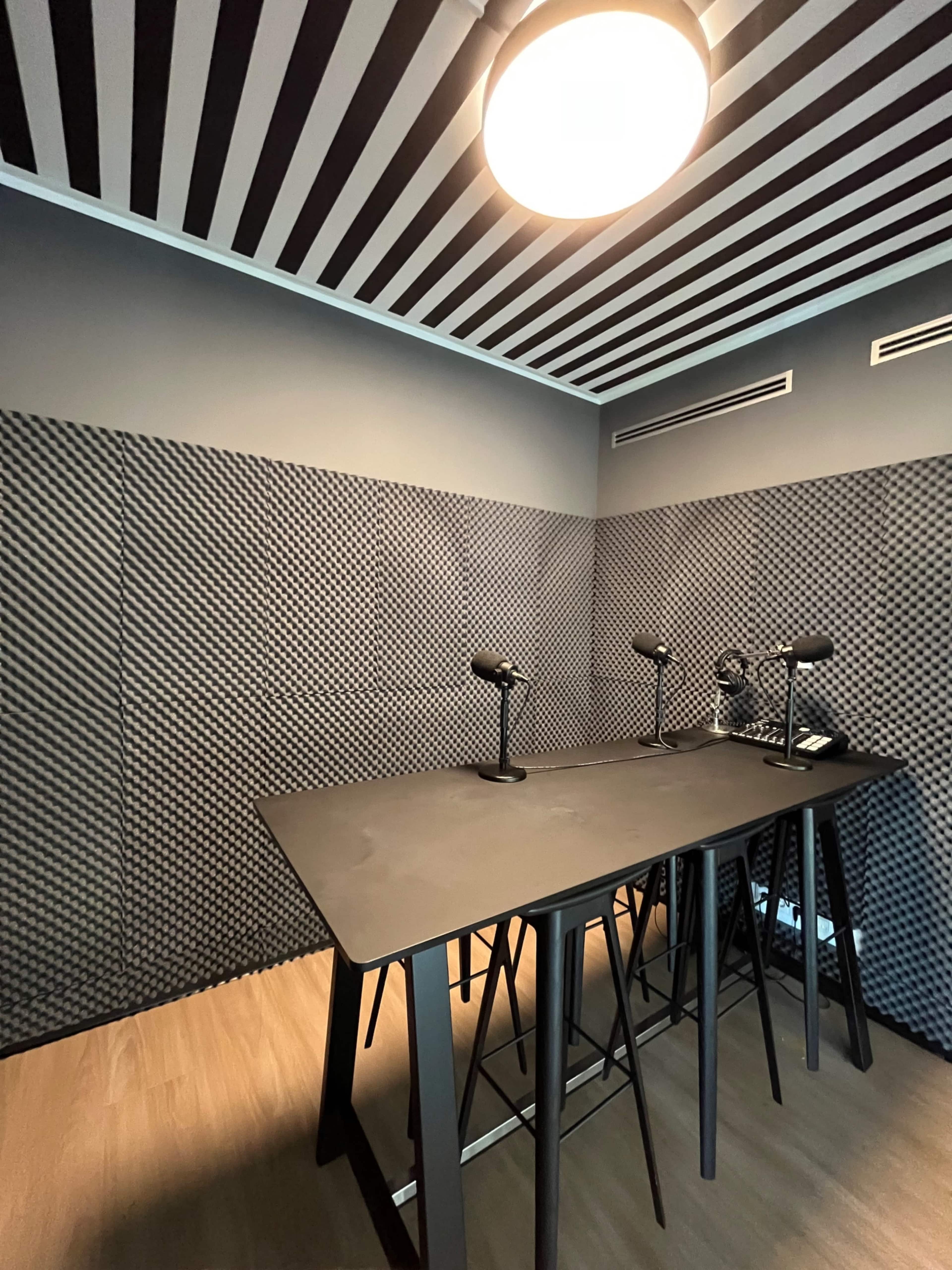 🎙️ Podcast Studio in Düsseldorf Image in Derendorf, Düsseldorf
