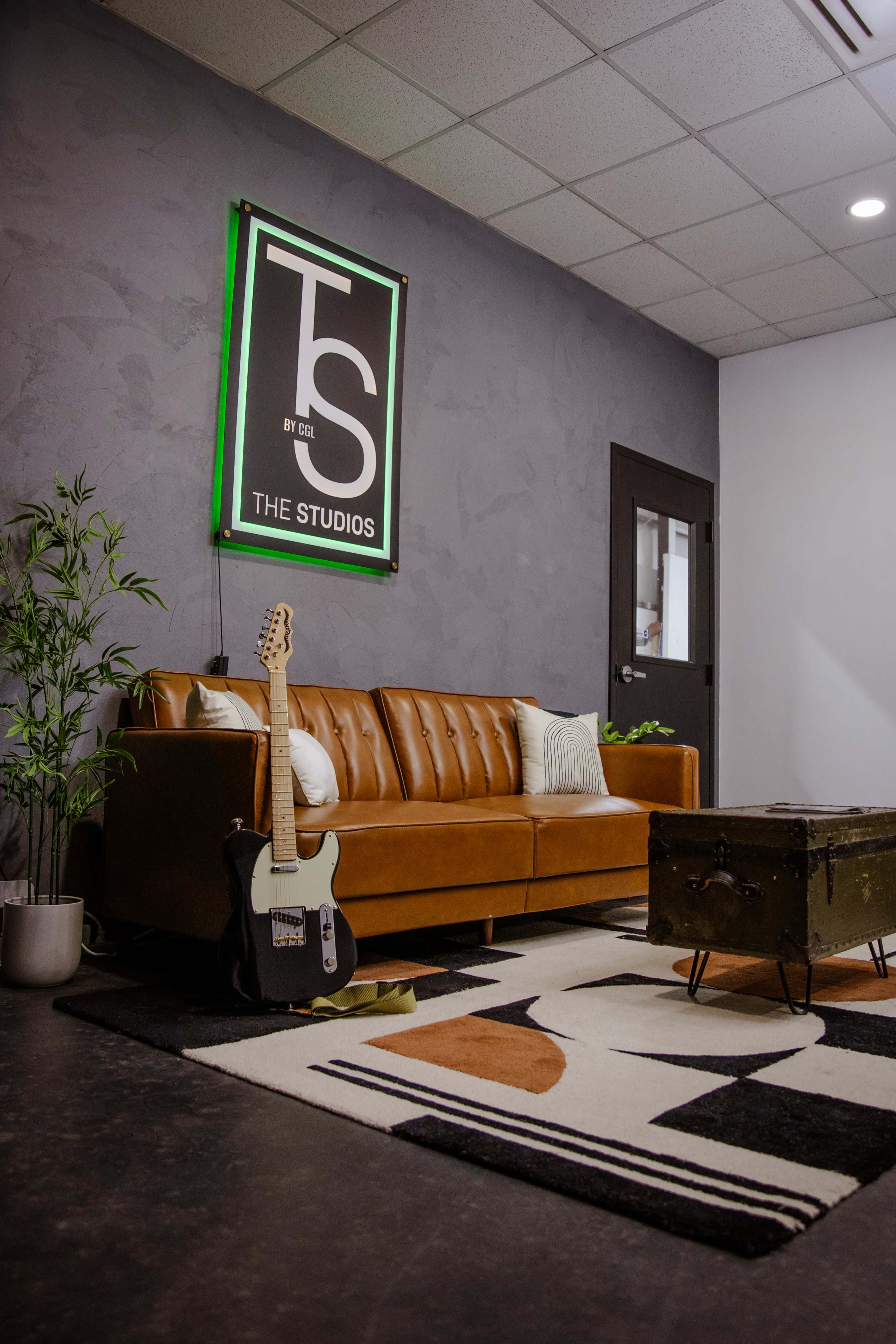 comprehensive creative space for photographers, videographers, models, podcasters, actors, musicians and artists of any kind. Image in Highview, Louisville, KY