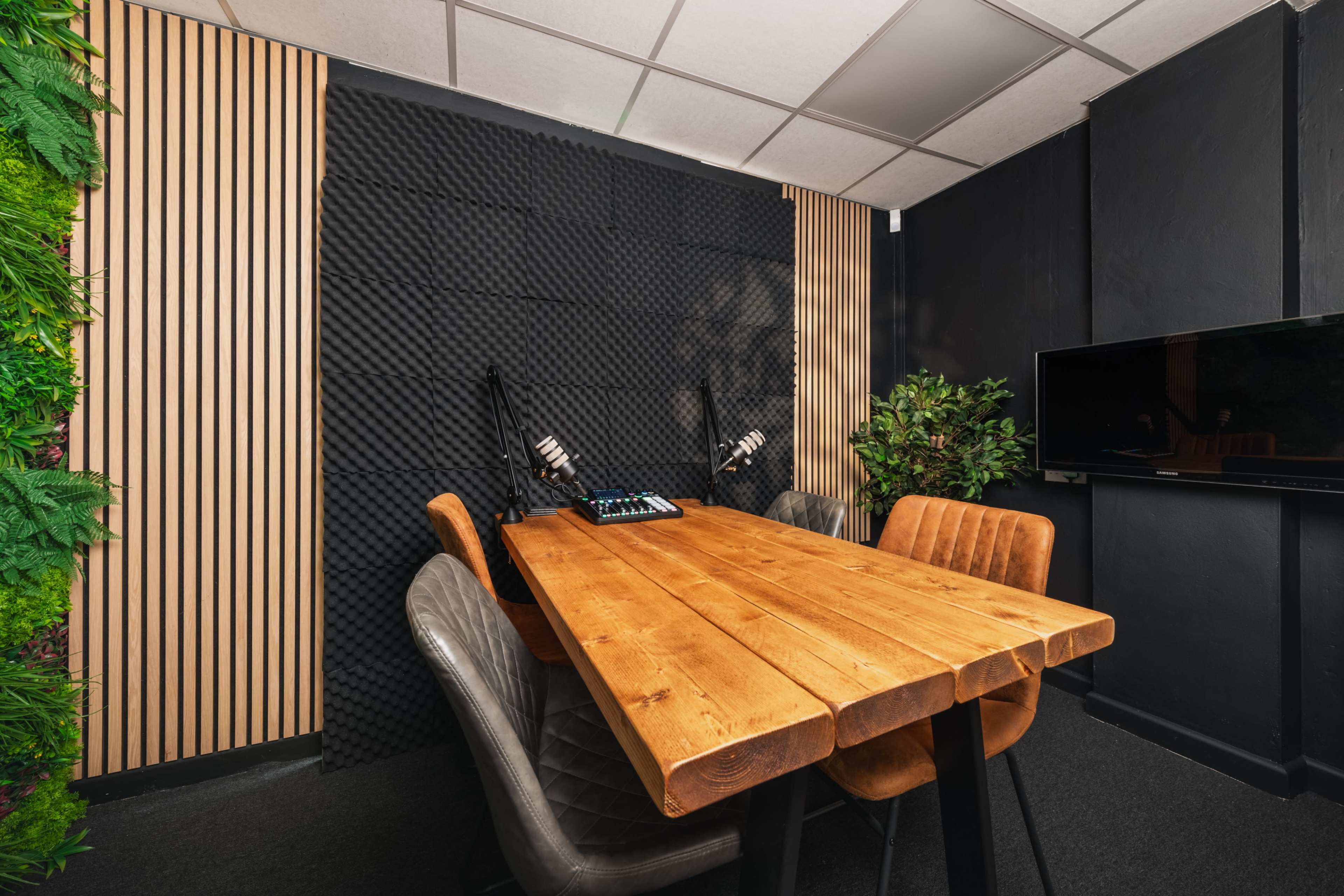 South Coast based podcast room in idyllic harbour town Image in Emsworth, Emsworth, ENG