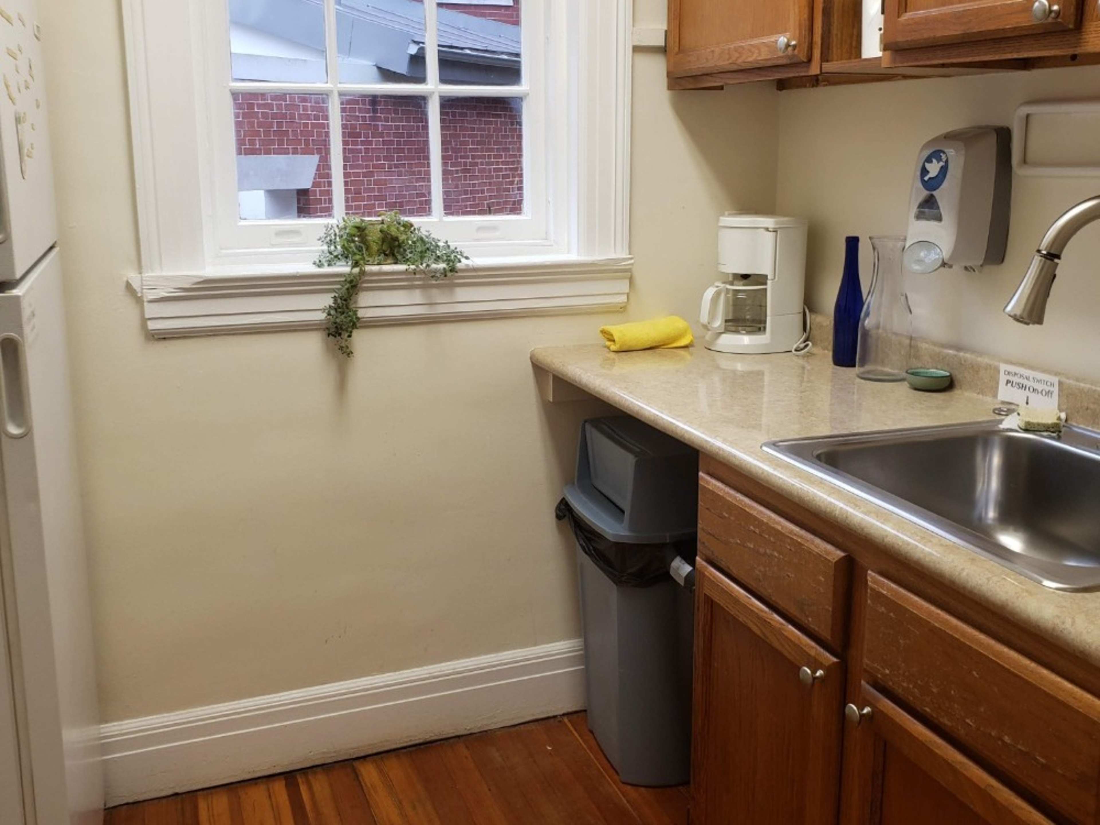 Kitchenette Access