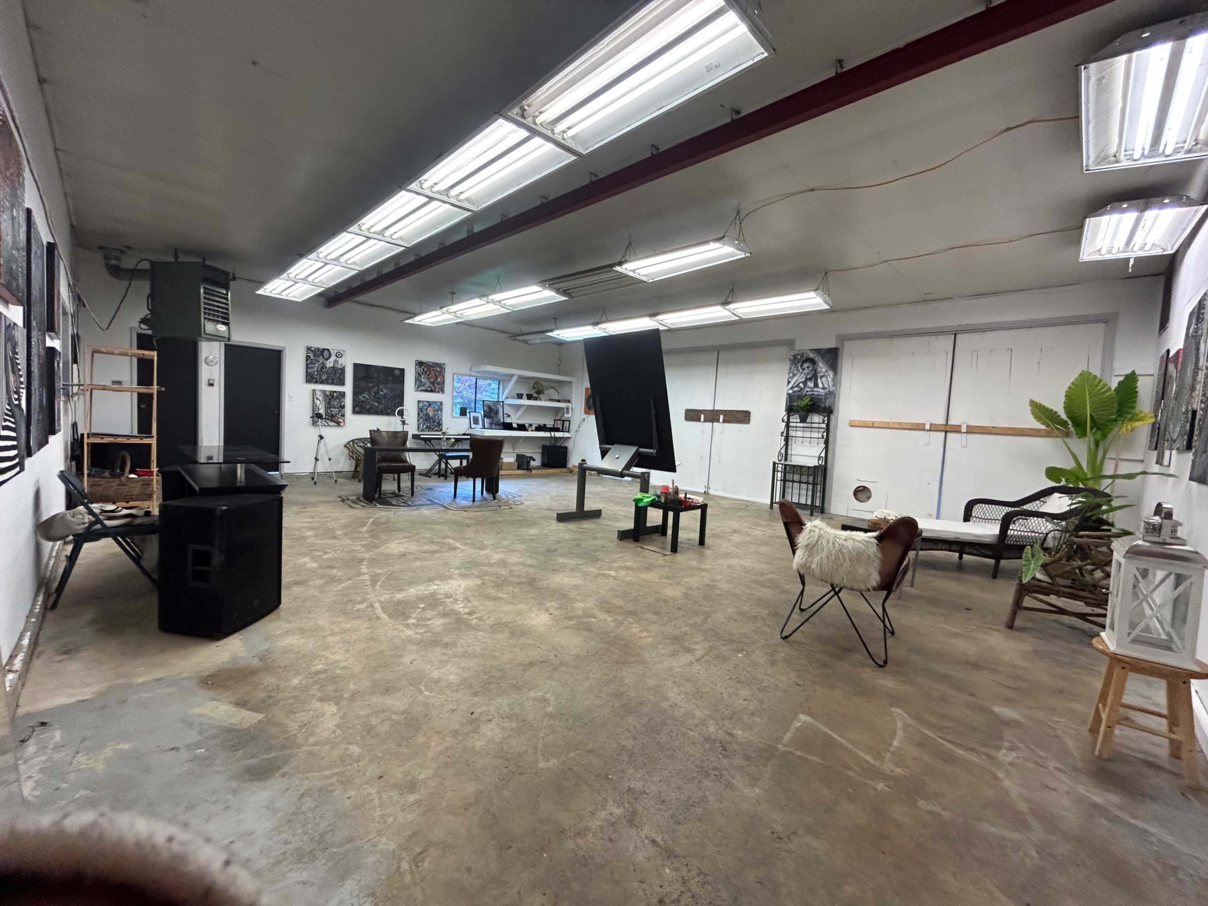 Art Gallery and Studio, Event and Exhibition Venue, Filming and Photoshoot, Industrial and artistic design Image in Langley, Langley, BC