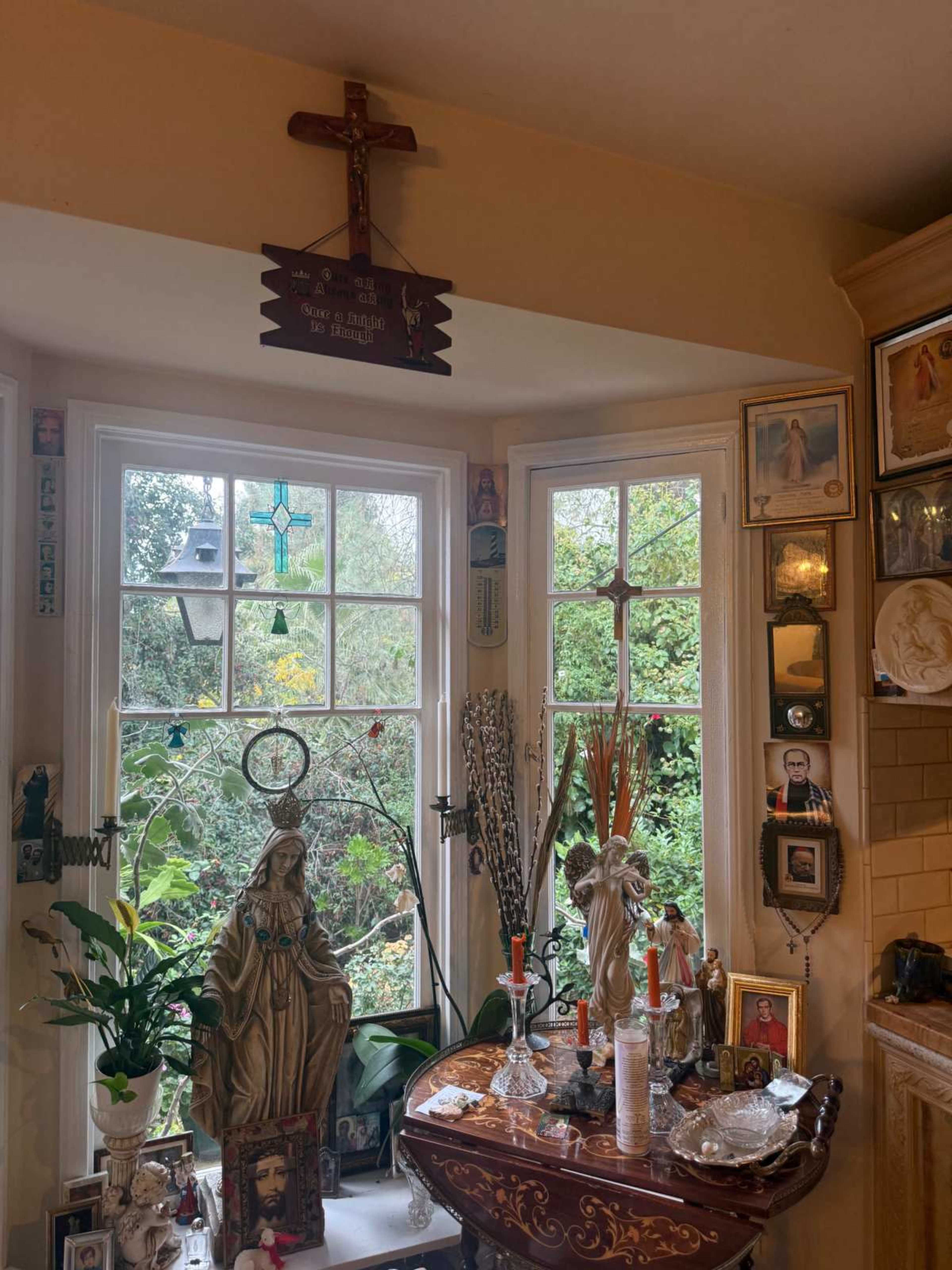 Unique European Style Home Image in Shadow Hills, Los Angeles, CA