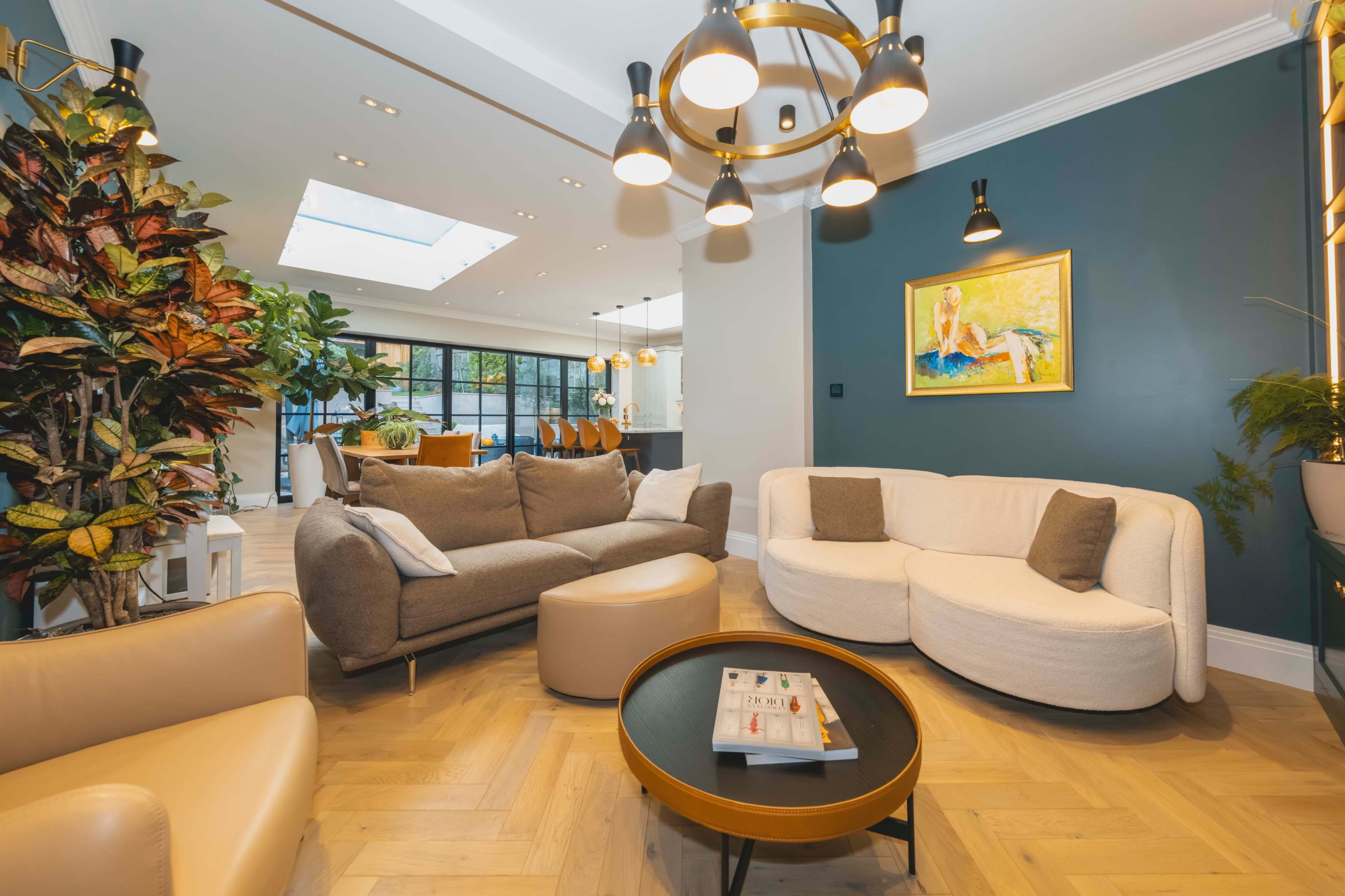 Luxury House with Garden in Hampstead  Photo/Video Location Full of Natural Light in London Image in London, London, ENG