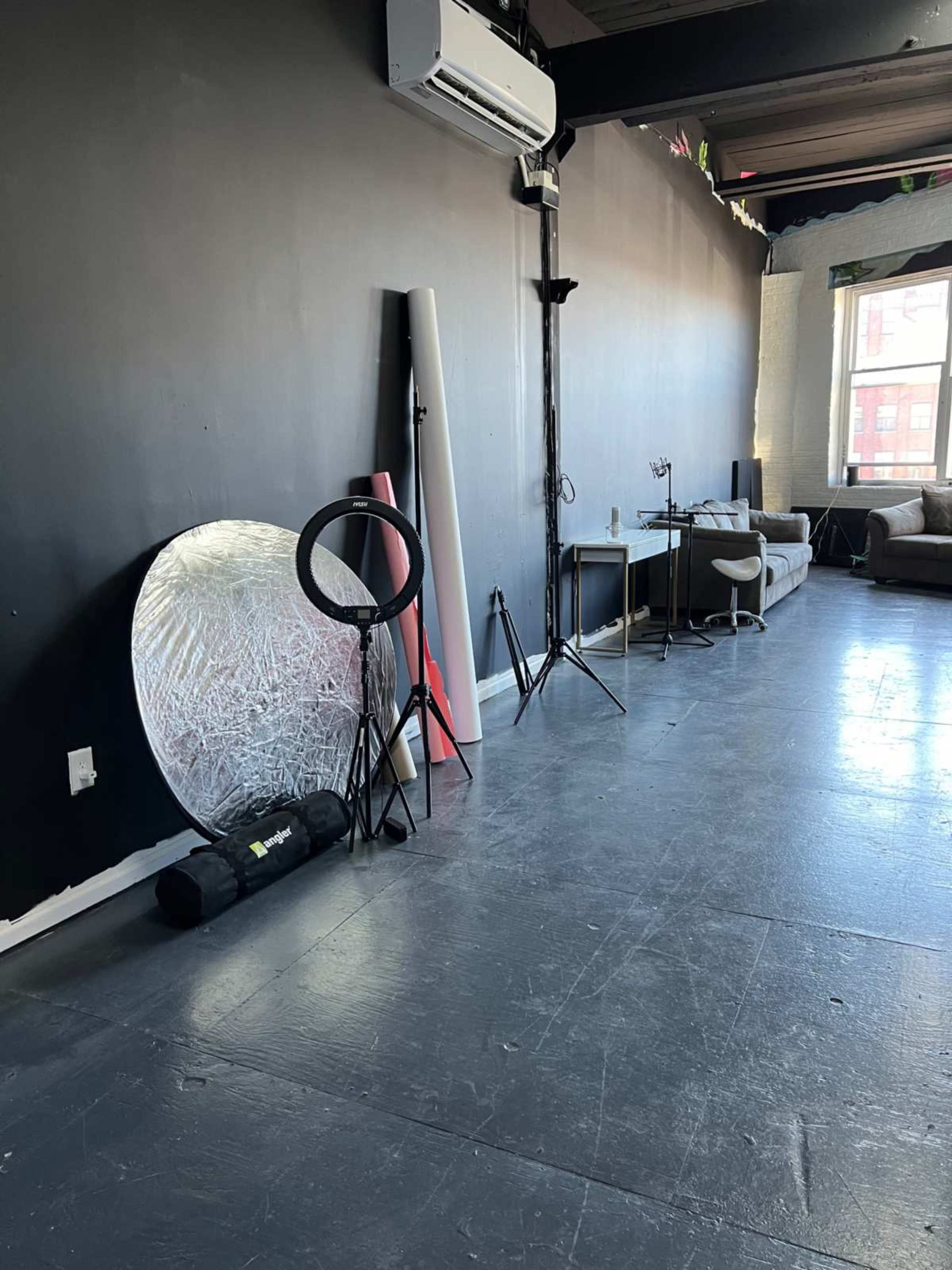 All inclusive Multi-Set Studio for Creatives - (GEAR INCLUDED LIMITED TIME) Image in Central Ward, Newark, NJ