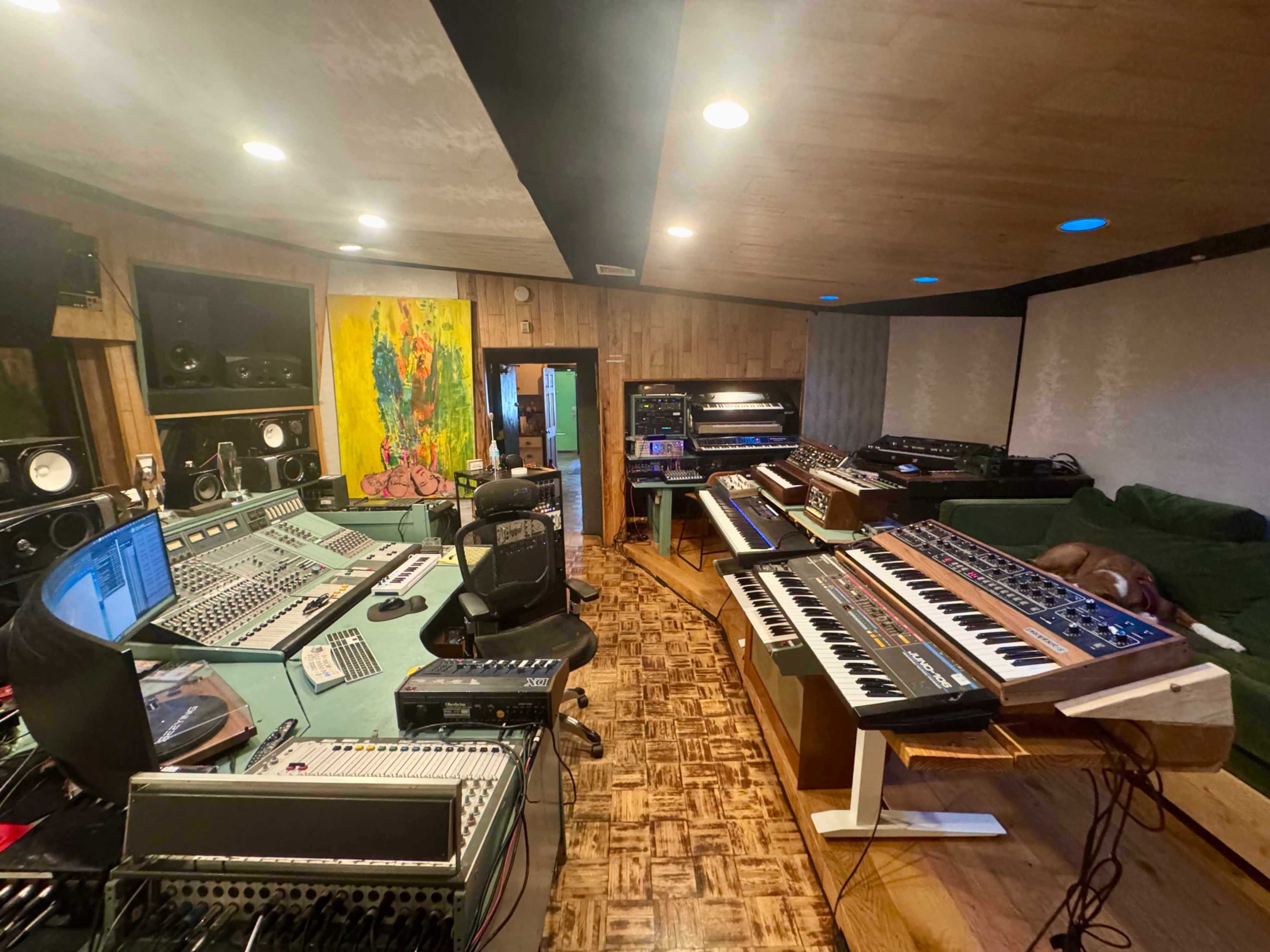 Vintage Music Recording Studio Image in Riverside Rancho, GLENDALE, CA