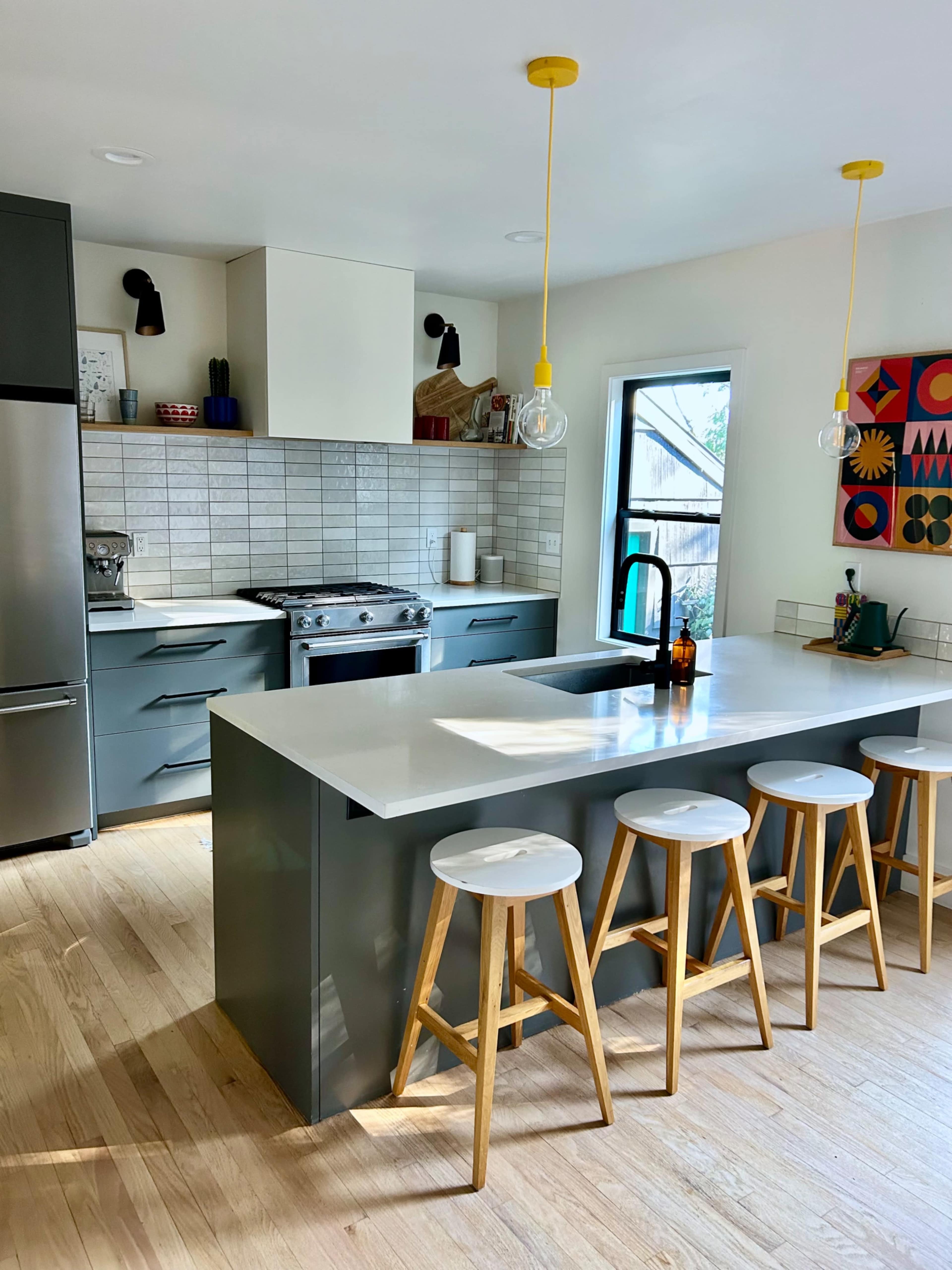 Bright & Modern Family Home Image in Southeast Portland, Portland, OR