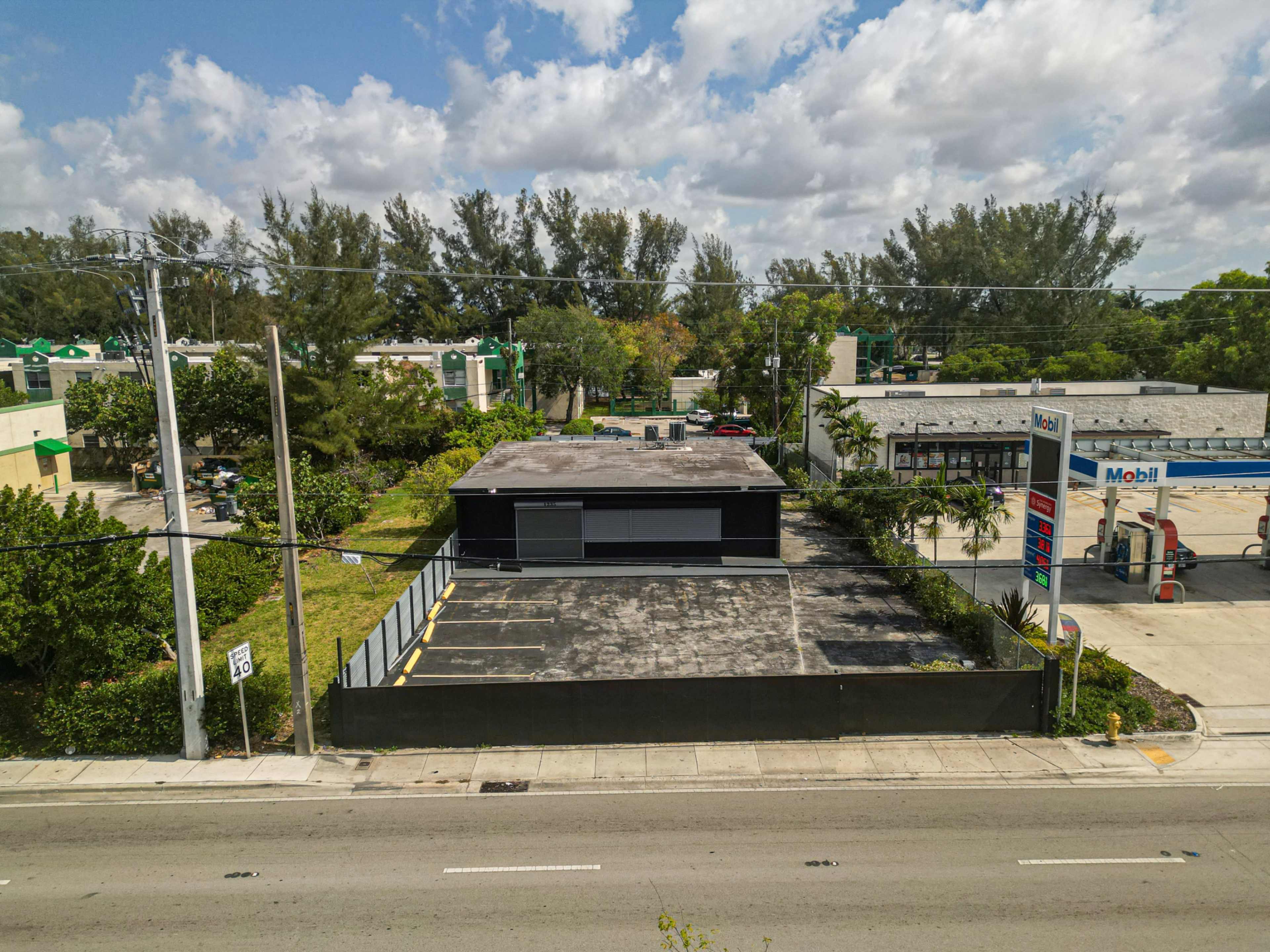 SECRET BUNKER - 10,000 sqft | Creative/Event Space Image in Pinewood, Miami, FL