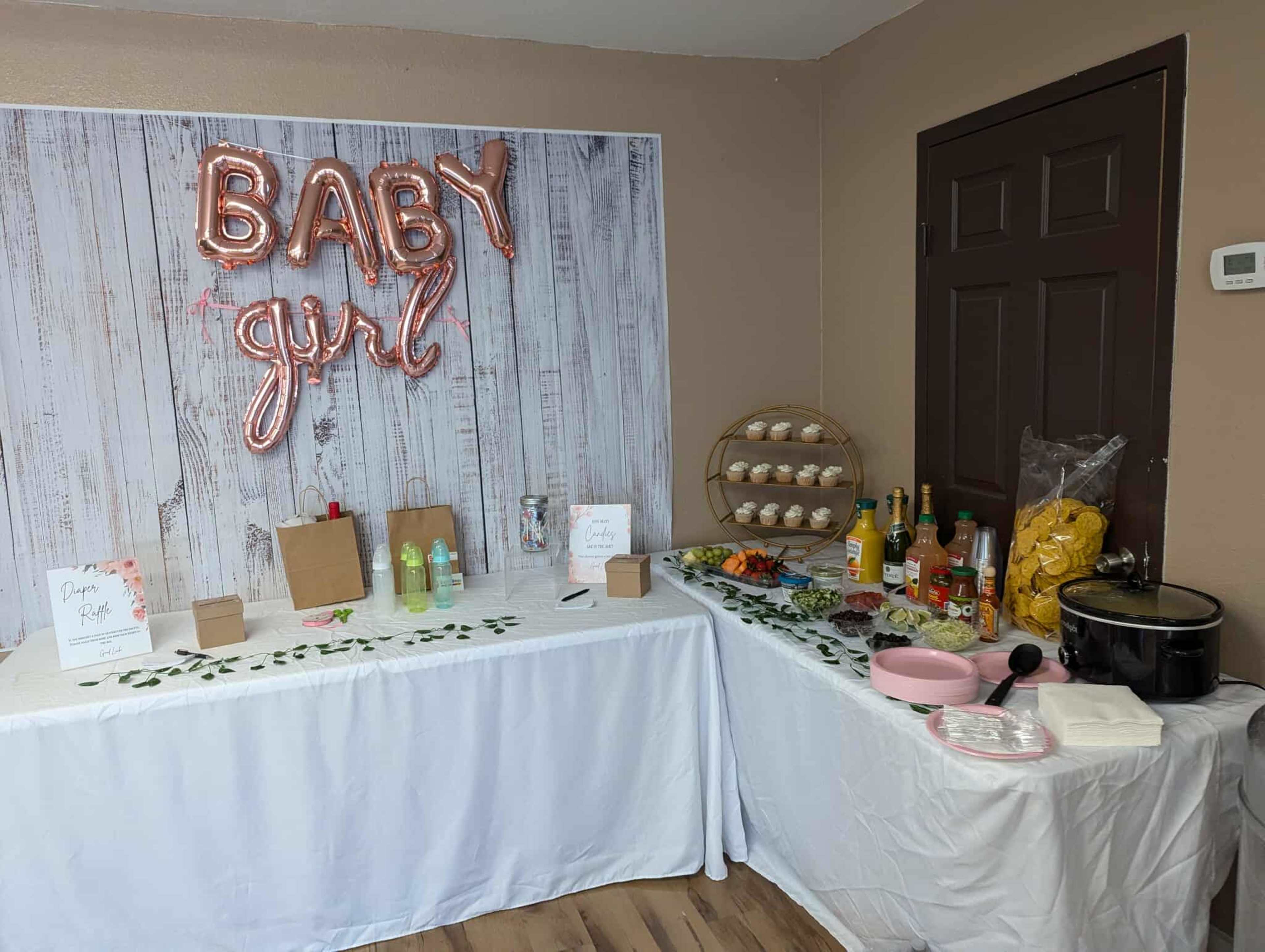 Bright, Spacious Studio with Large Mirrors in Peaceful Garland Neighborhood Image in Garland, Garland, TX