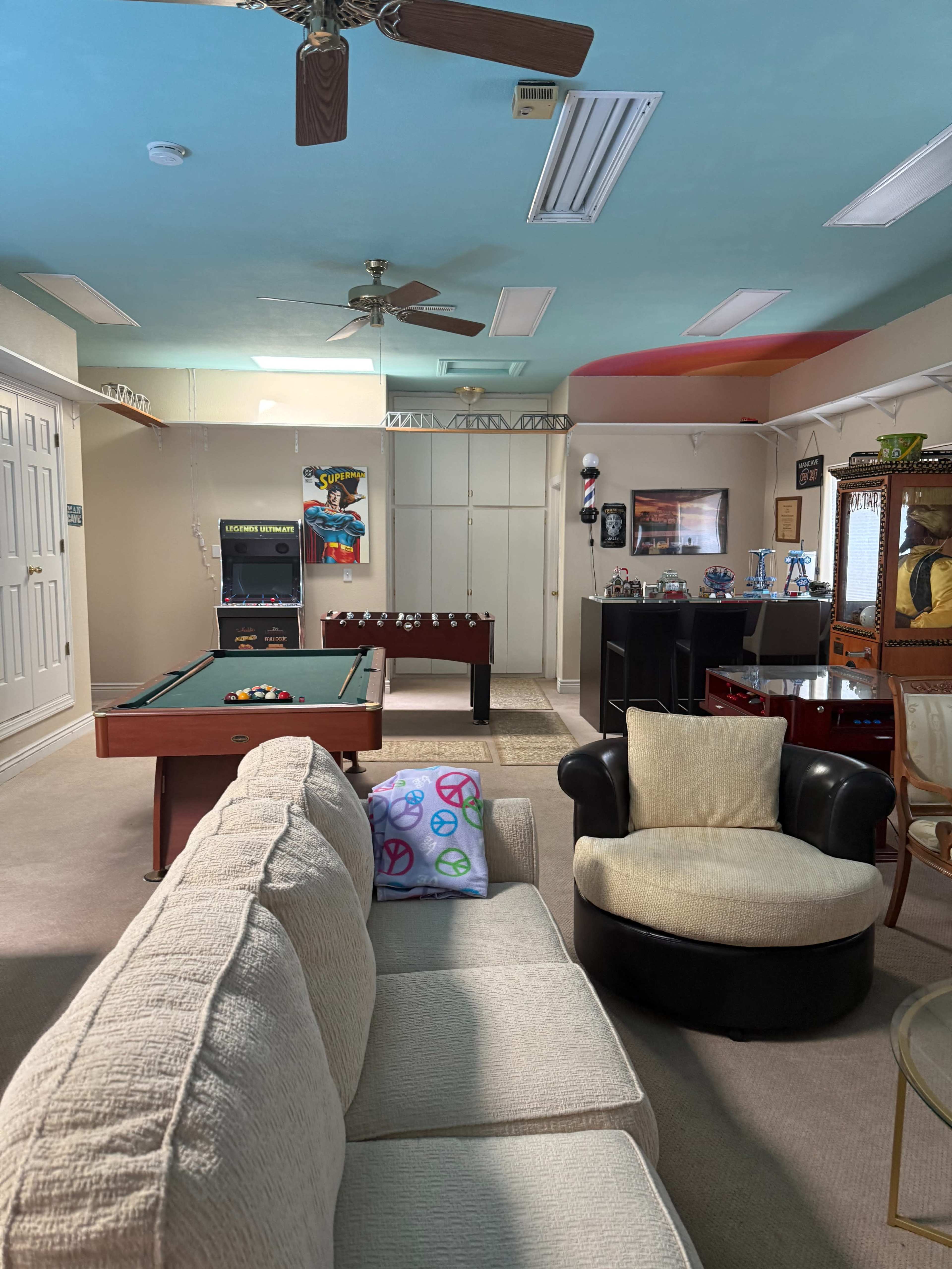 Suburban Karaoke / Game Room Image in San Martin, San Martin, CA