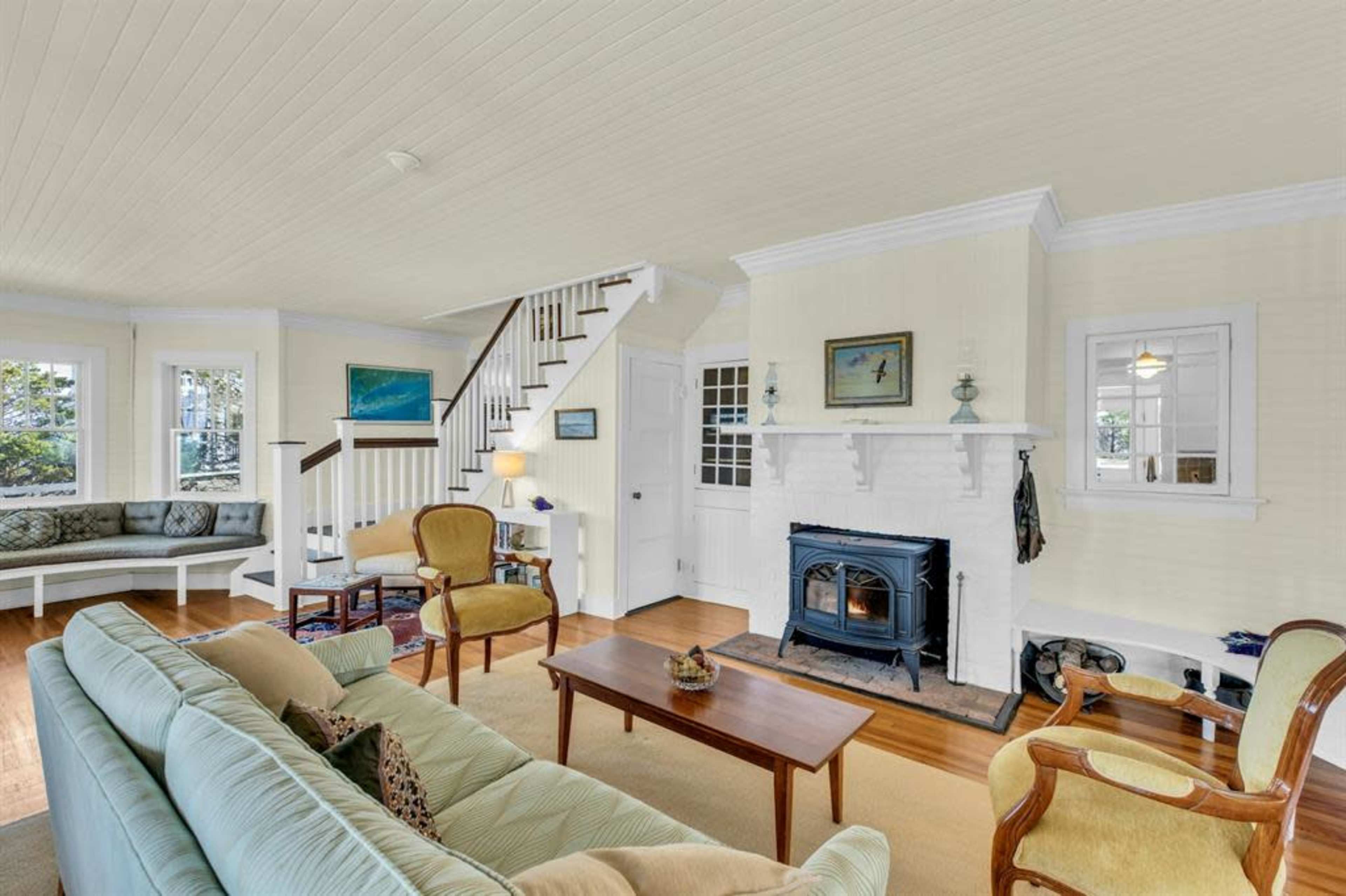 Hamptons waterfront 1800s Victorian home Image in Southampton, Hampton Bays, NY