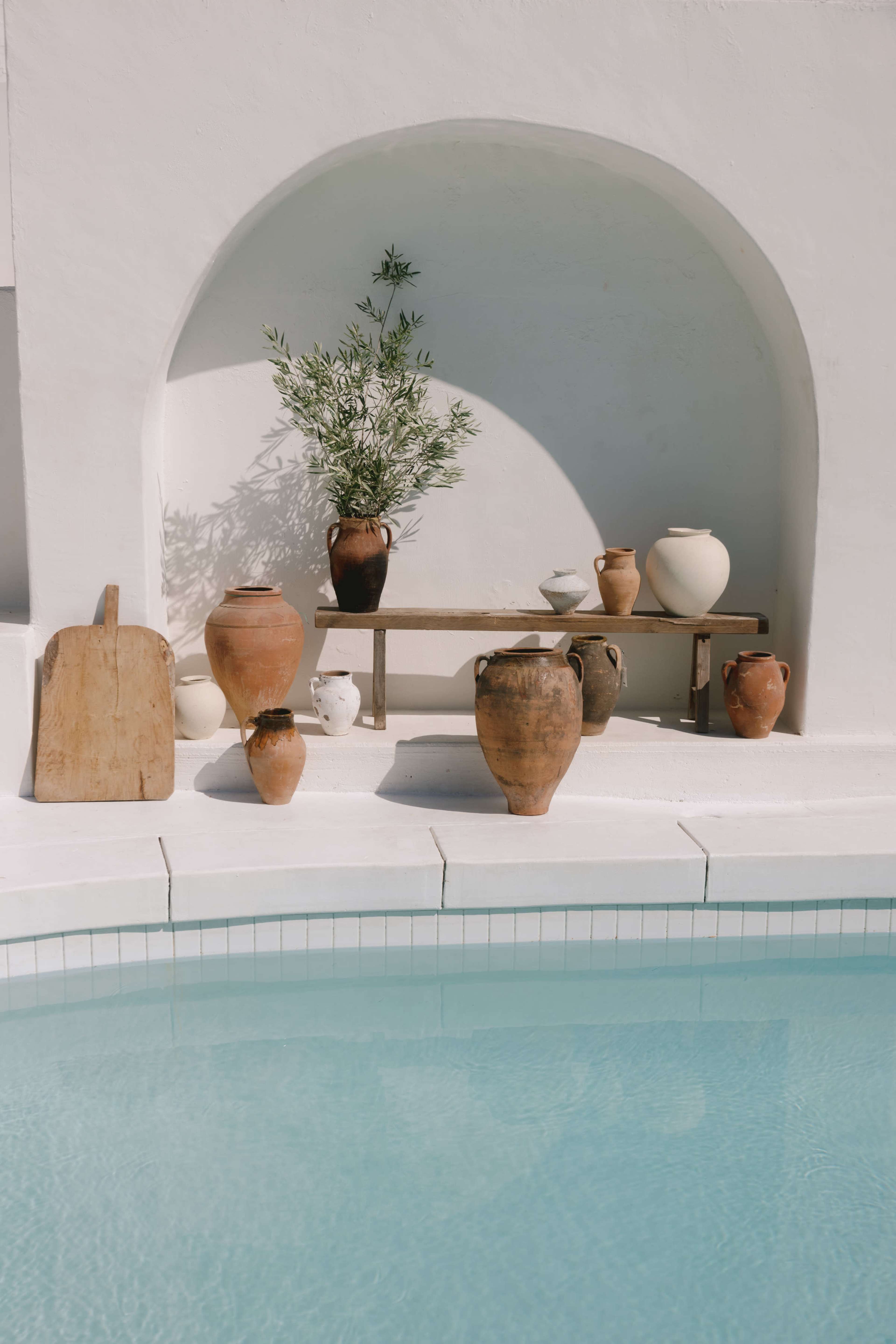 The Caster House: Luxury Santorini meets minimal Tulum w/ Pool, Arches & Abundant Light Image in Tarzana, Tarzana, CA