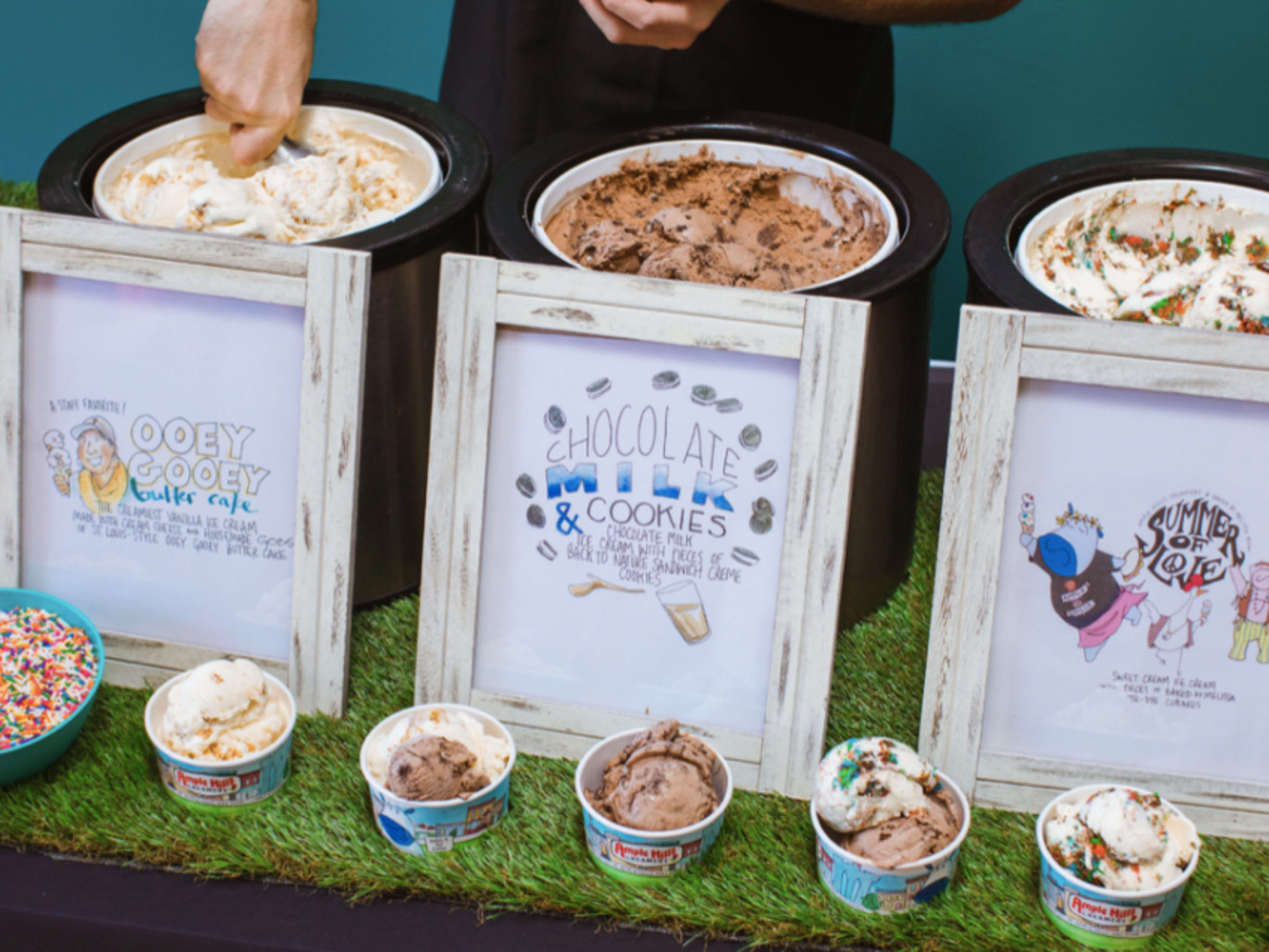 Sundae Bar Party Package