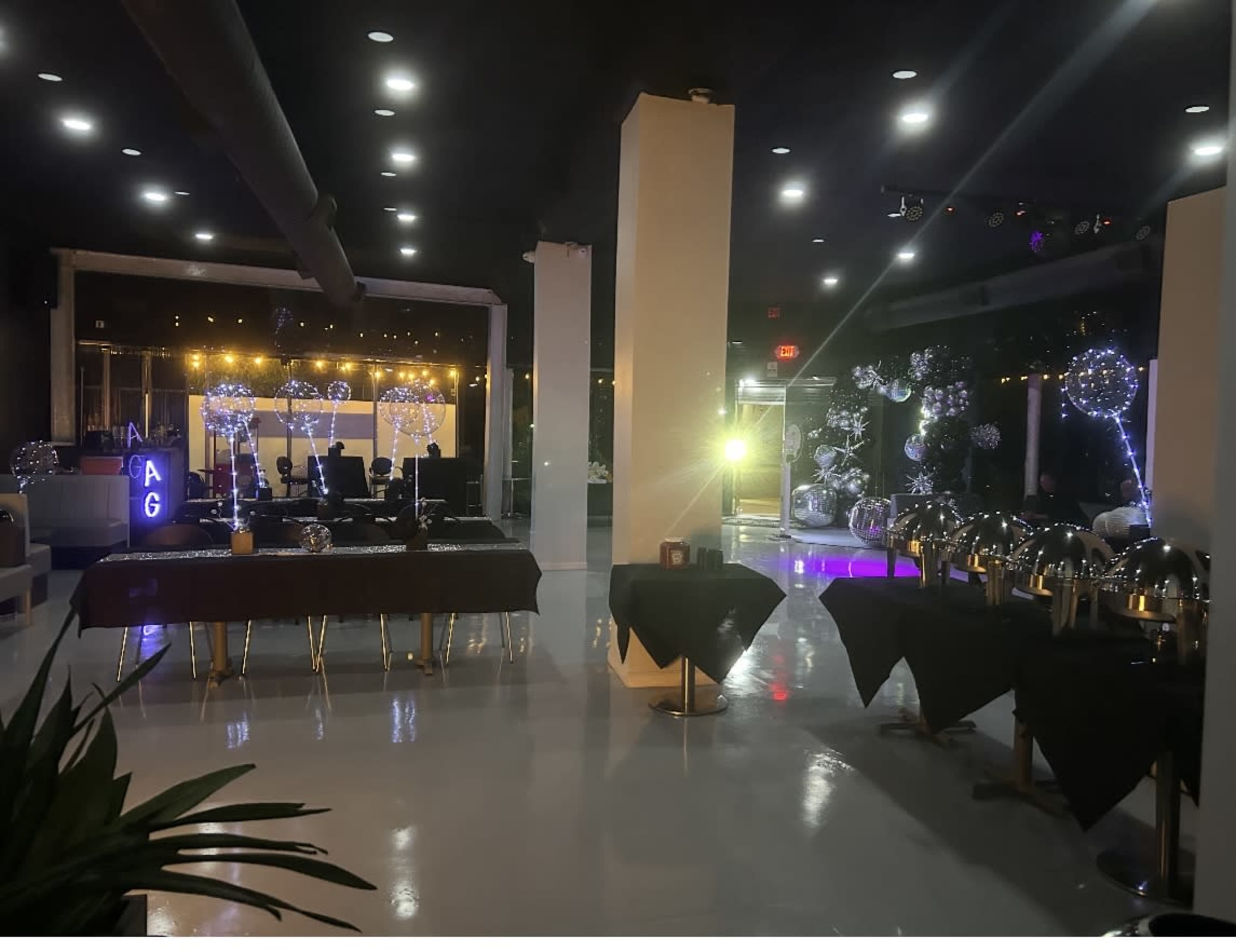 Creative Mid City Venue with Blank Canvas Image in Central LA, LOS ANGELES, CA