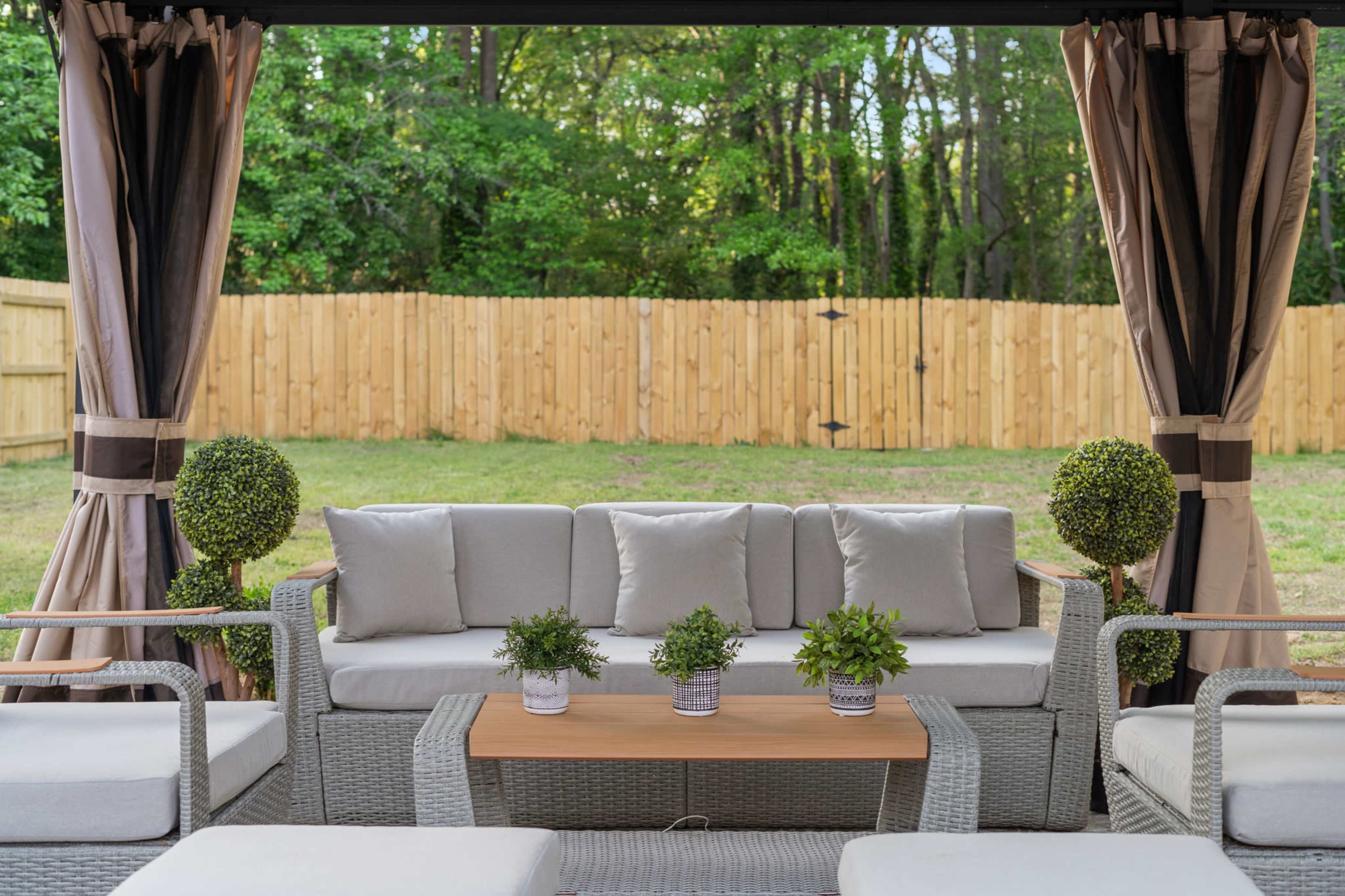An Oasis for Gatherings and Entertaining Image in Fair Oaks, Smyrna, GA