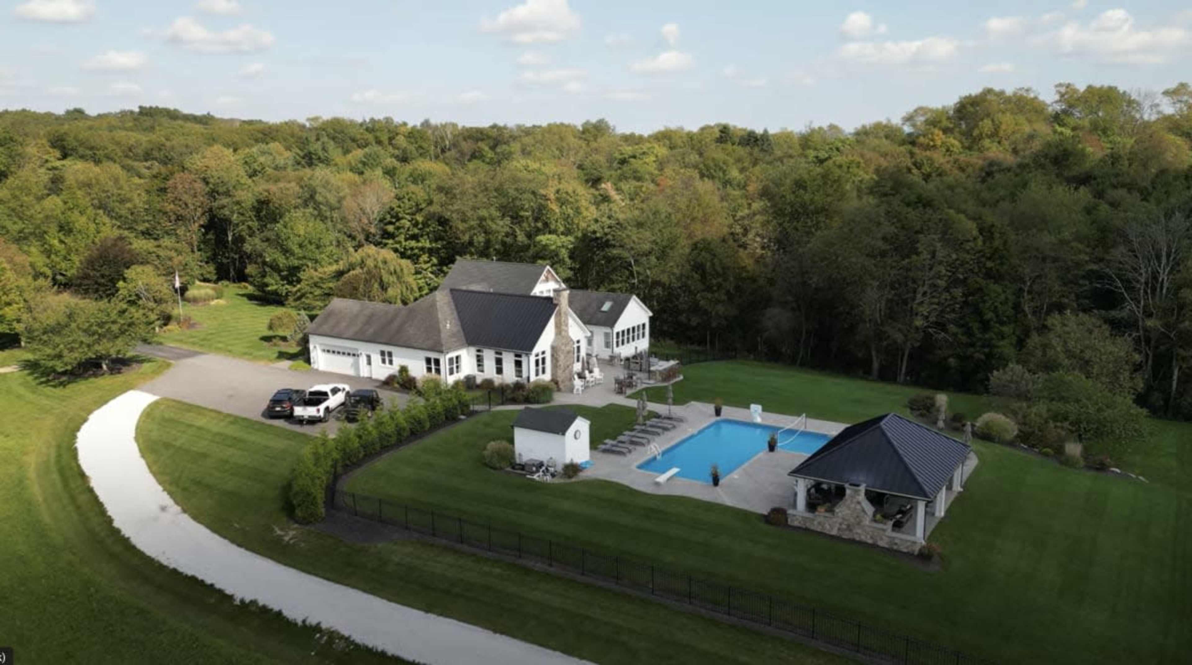 Historic Farmland meets Modern Farm House Image in Wantage, Branchville, NJ