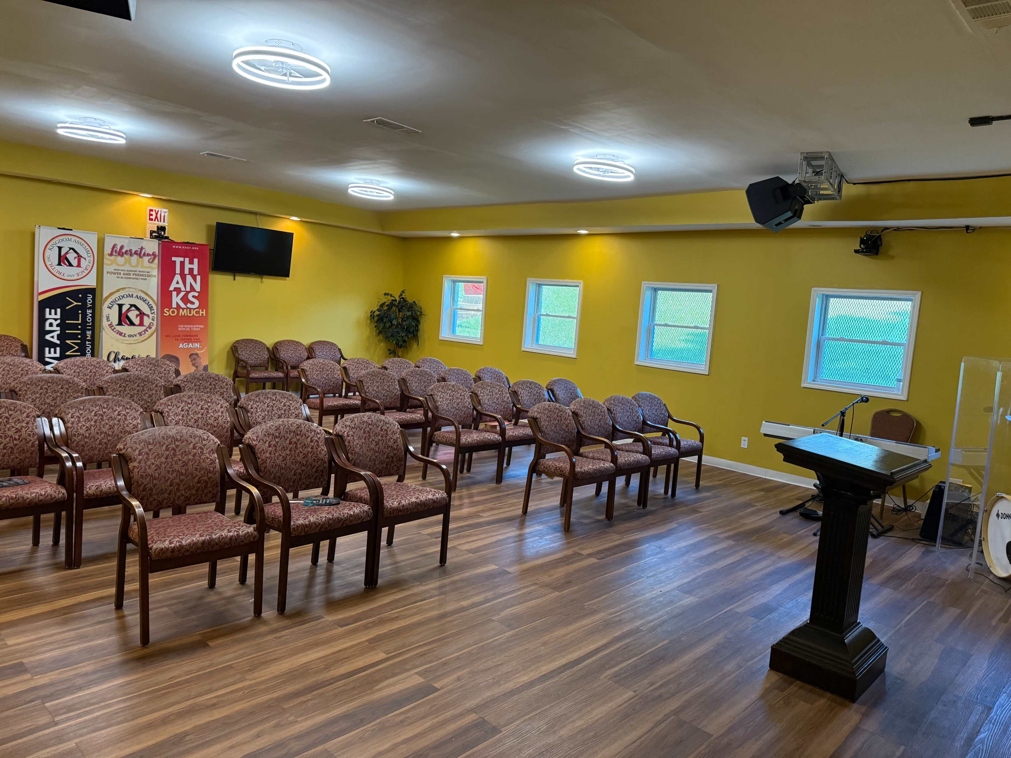 Spacious Venue with Stage & Seating Image in Betmar La Villa, Atlanta, GA