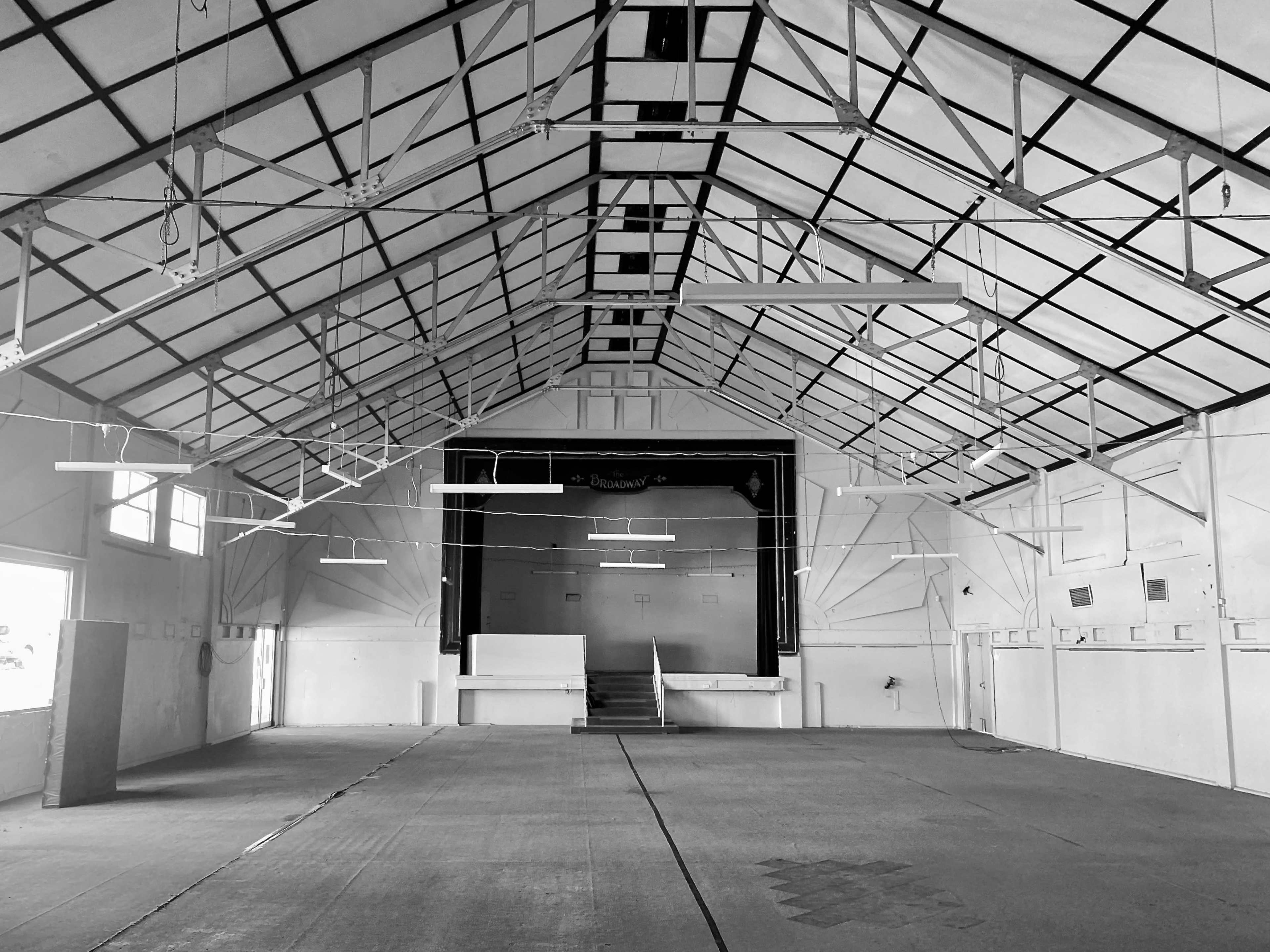 The Broadway – Your Perfect Photoshoot Venue Image in Rosebud, Rosebud, VIC