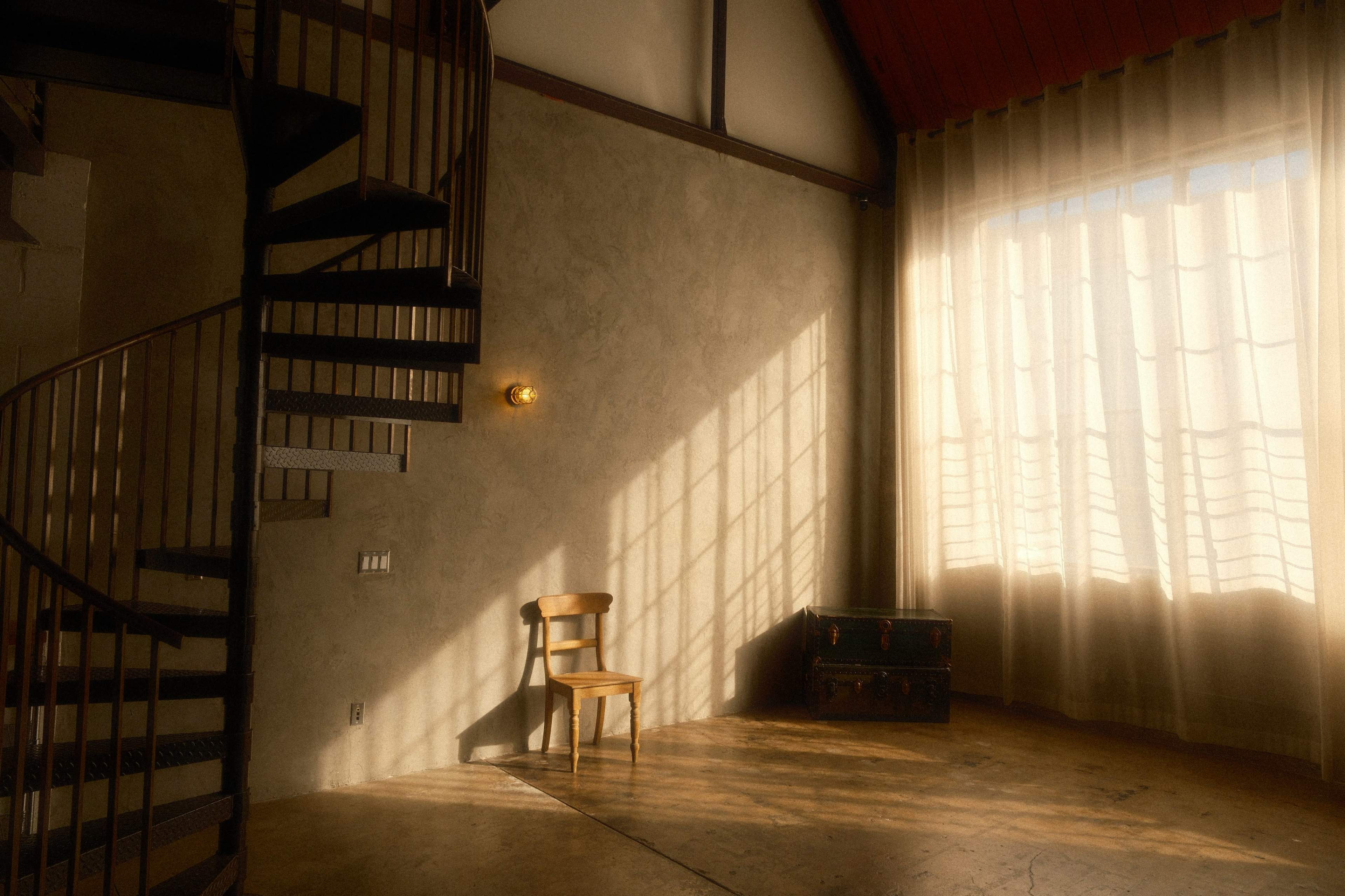 DAYGLOW STUDIOS - Natural Light Studio Image in Central LA, Los Angeles, CA