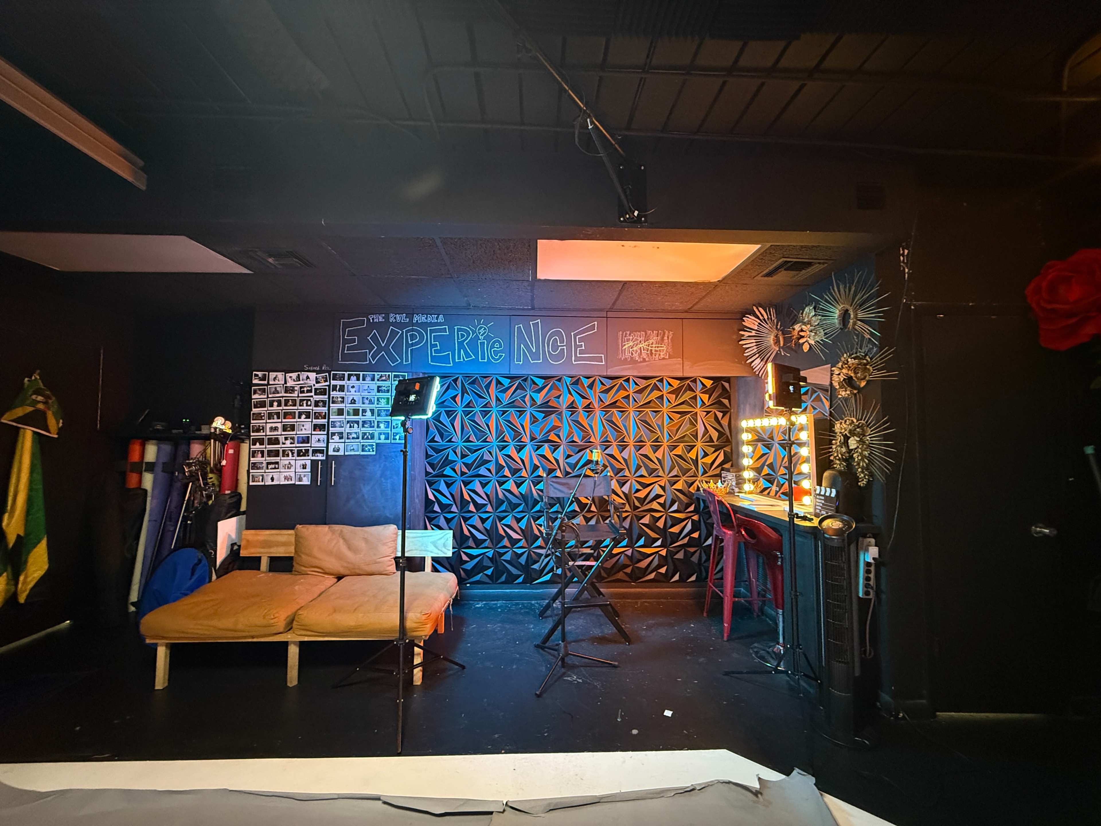 Cozy West Palm Beach with Cyc Wall Image in Westgate, West Palm Beach, FL