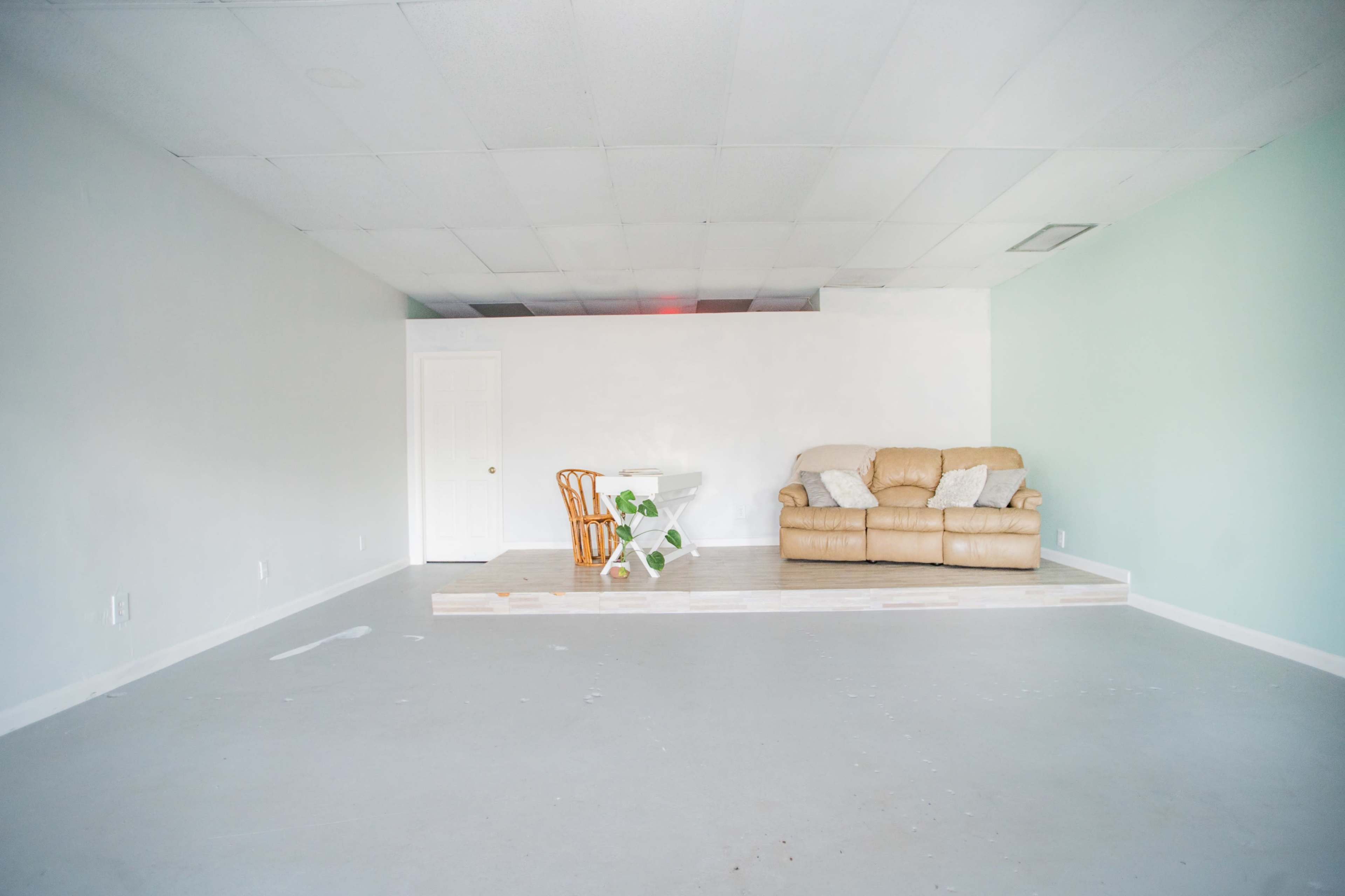 Bright and Airy professional studio space Image in Sebastian, Sebastian, FL