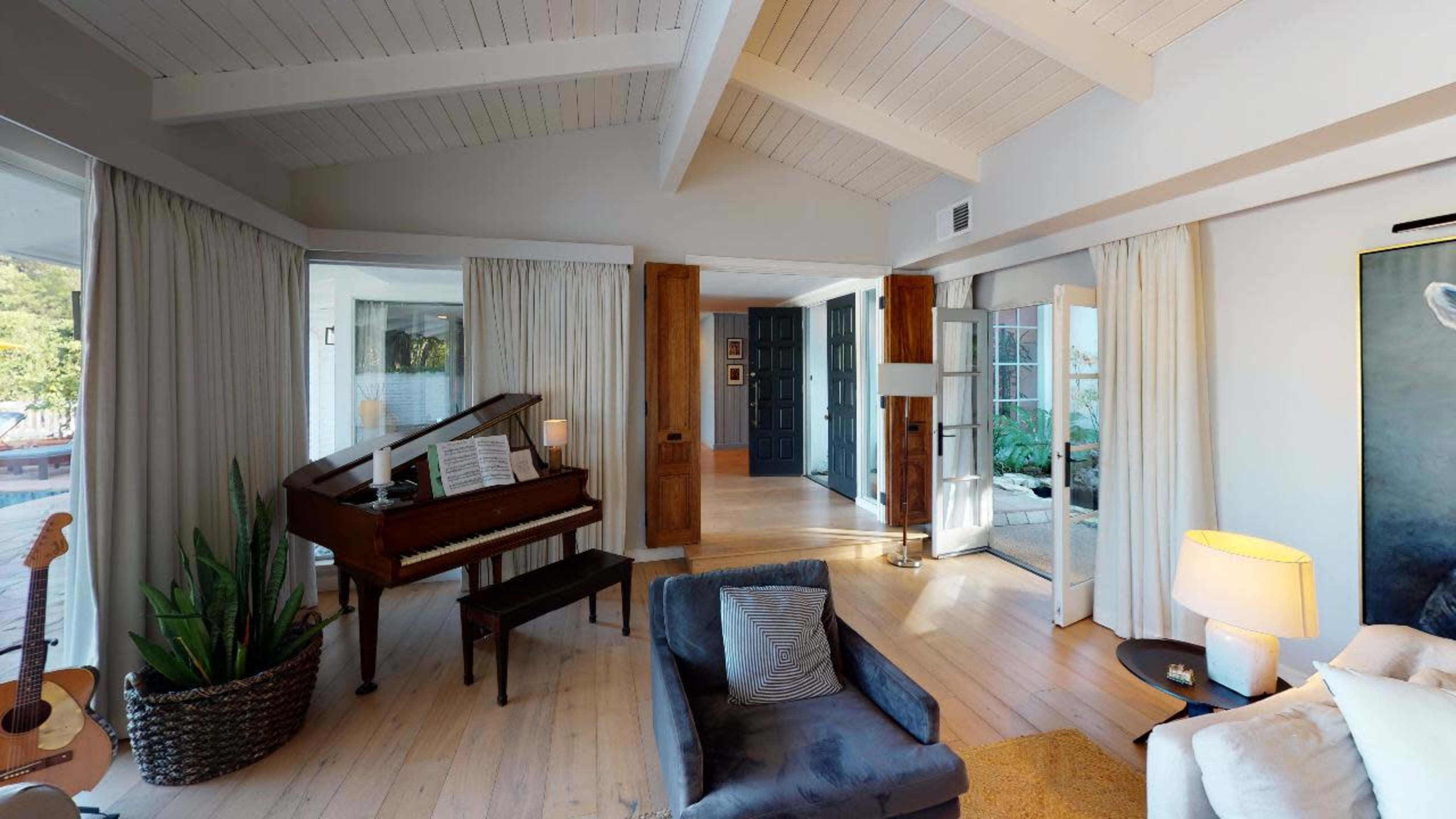 SLIM AARONS-INSPIRED RANCH: CHIC 60'S OASIS Image in Sherman Oaks, Sherman Oaks, CA