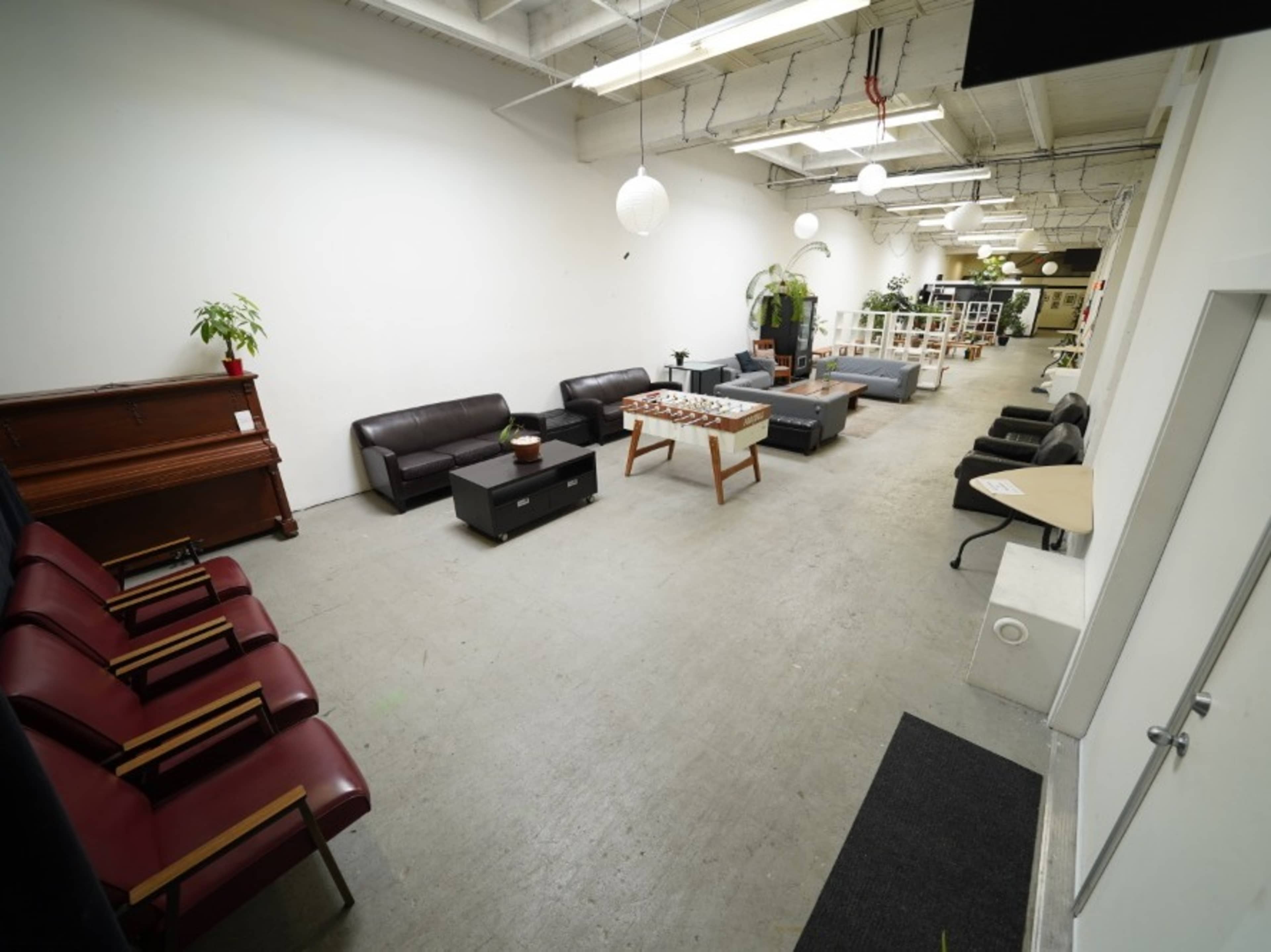 Large Open-Concept Warehouse