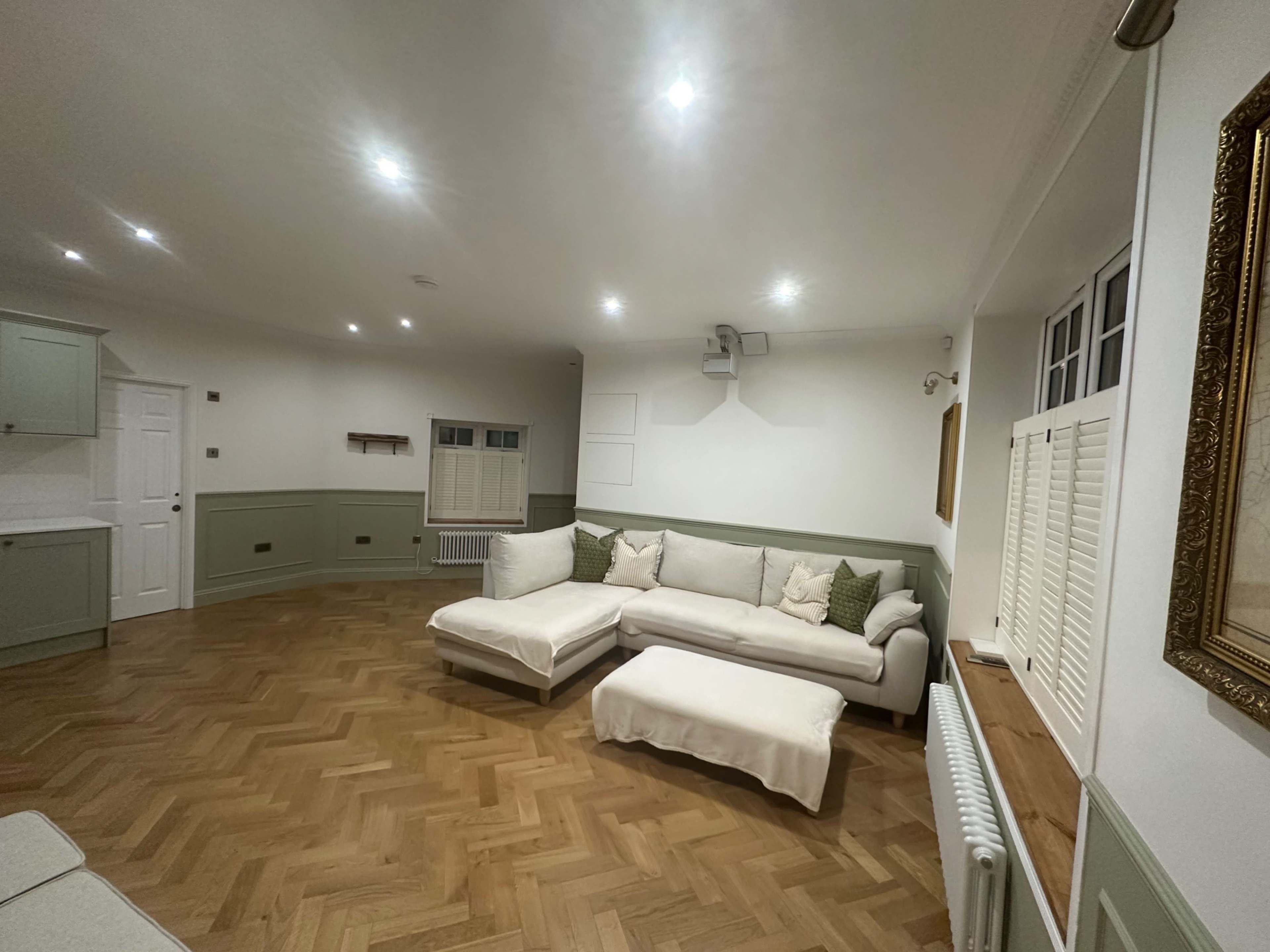 Bright Neutral Content Room w/ White Screen Backdrop + RGB Lights Image in Hornchurch, Hornchurch, ENG