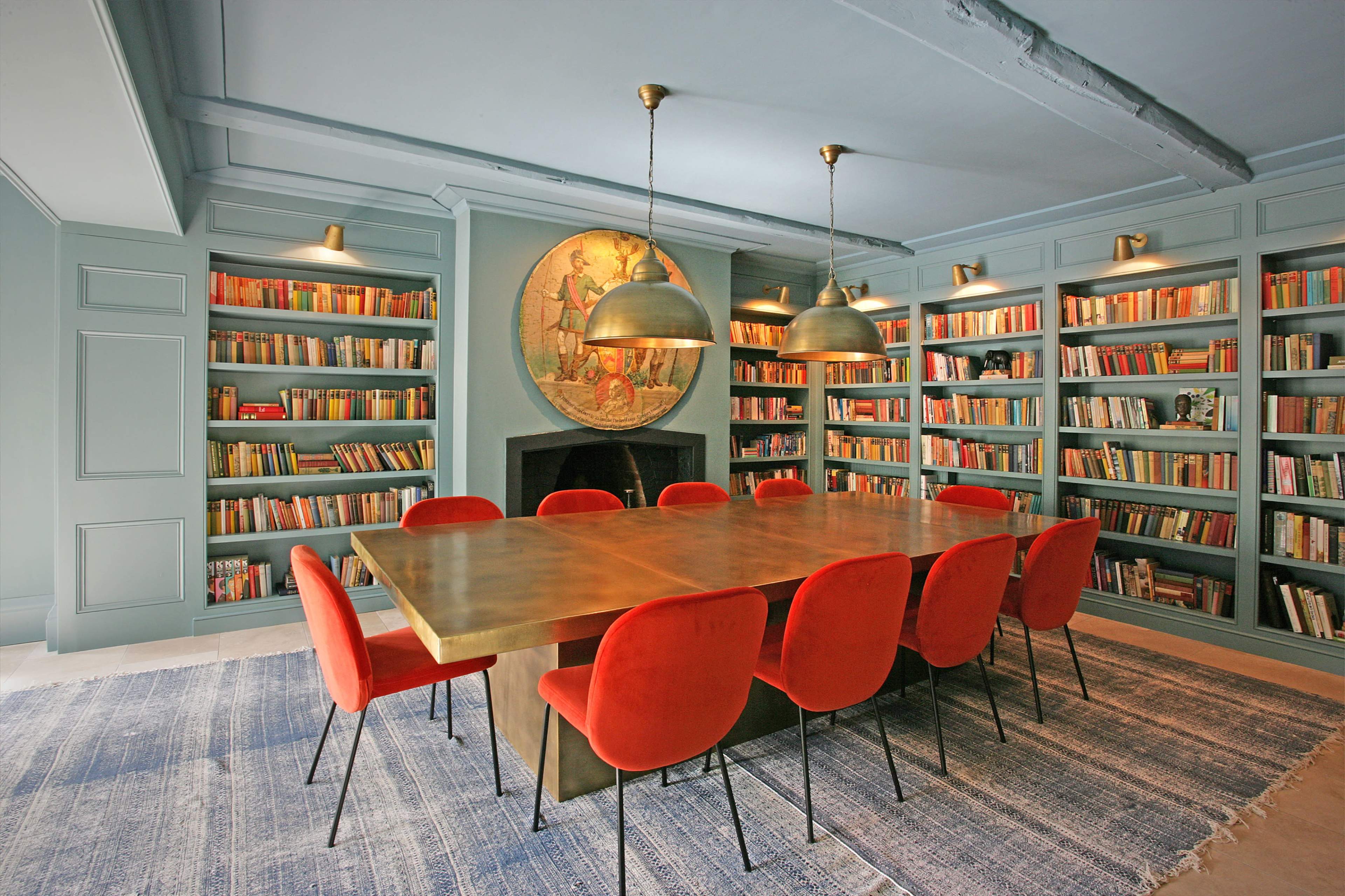 Georgian Manor House in Berkshire, With Seven Acres of Grounds Image in Yattendon, Berkshire, ENG