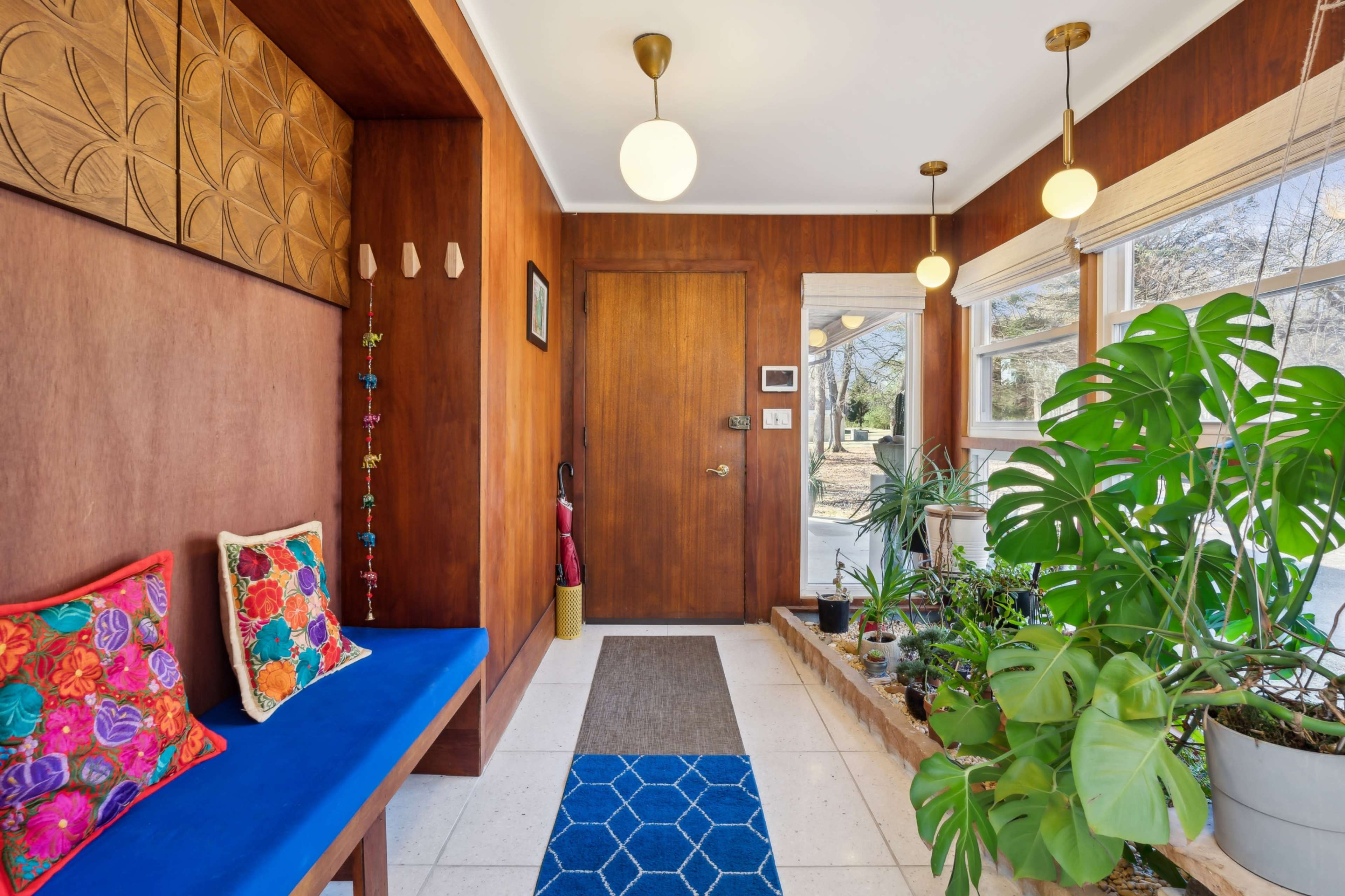 Frank Lloyd Wright Inspired Time Capsule Image in Clarksburg, Freehold, NJ