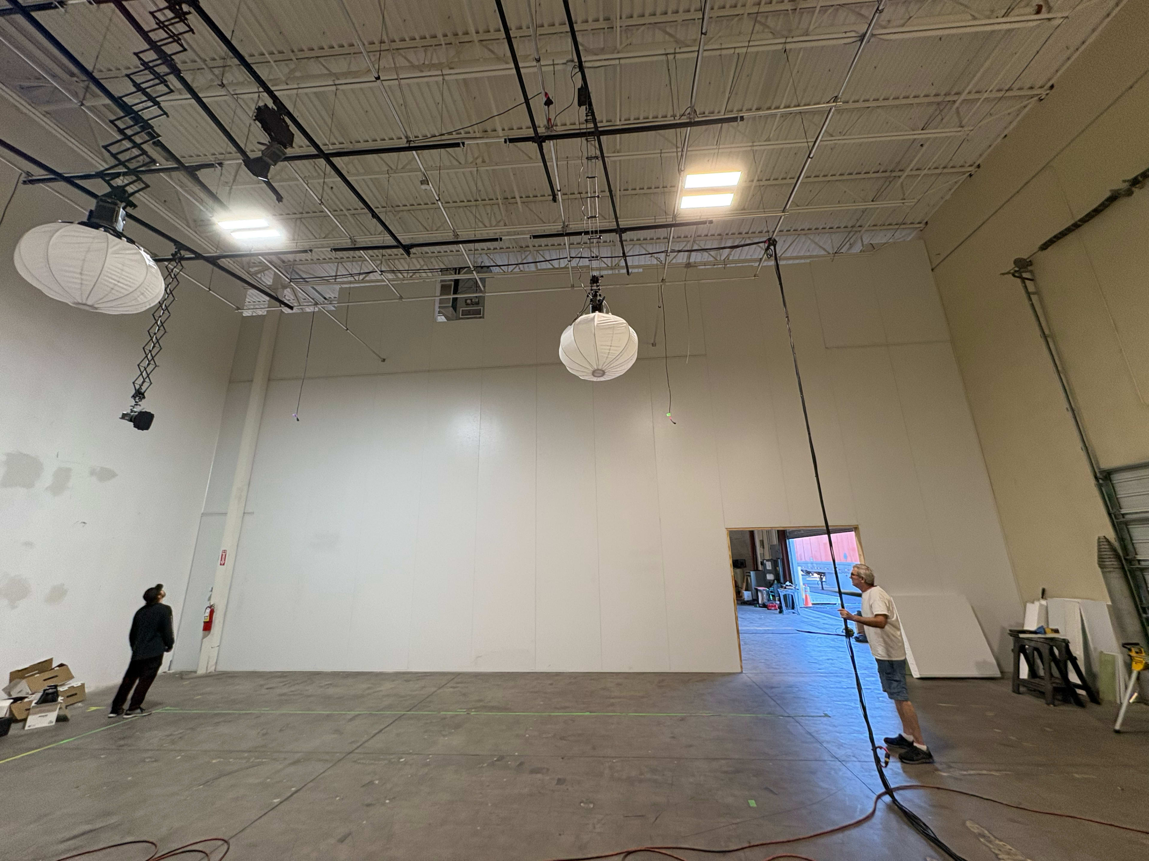 Versatile Production Studio with grid lighting 52 by 32 ft Image in St. Petersburg, Saint Petersburg, FL