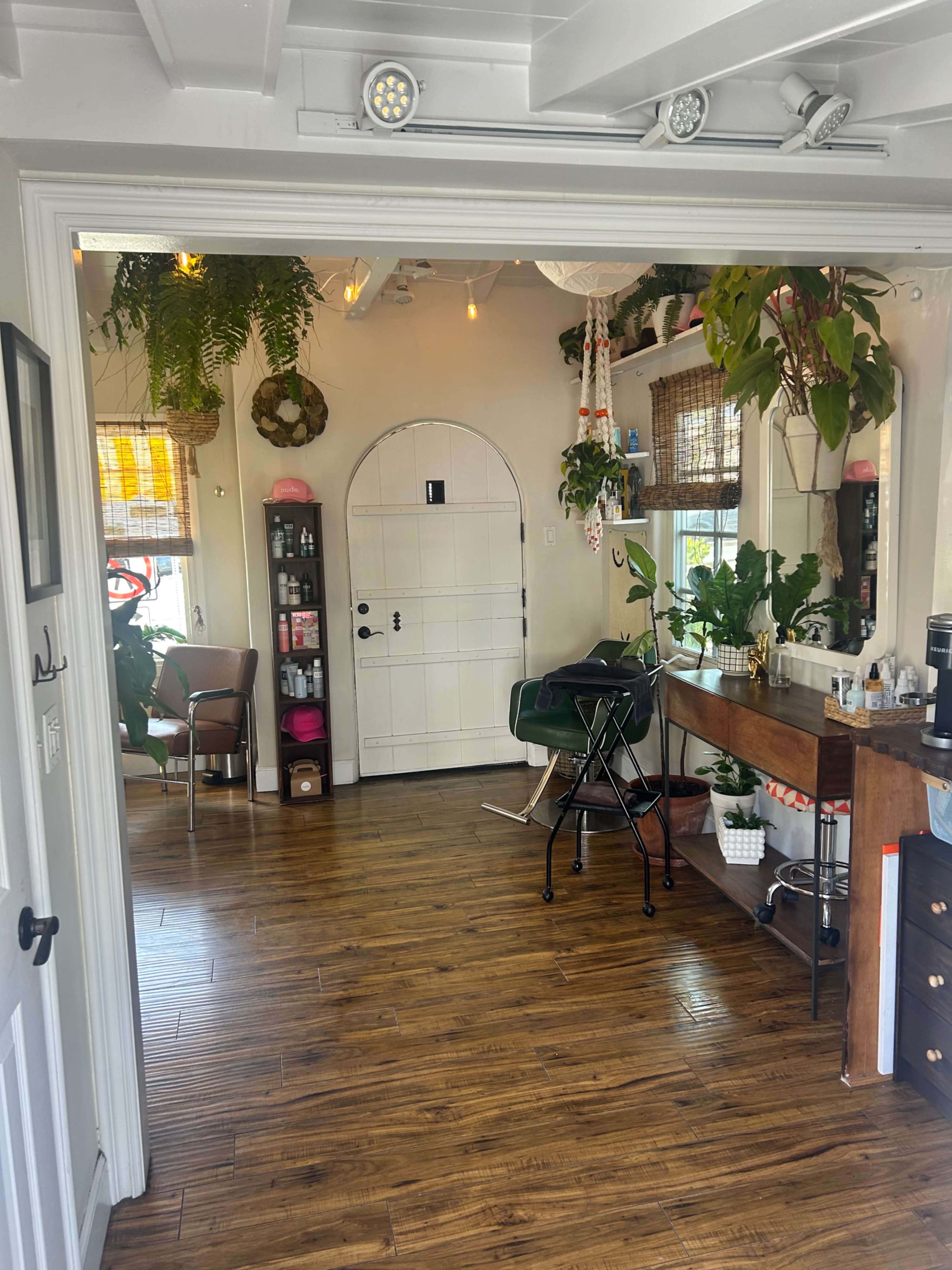 boutique hair salon Image in Laguna Beach, laguna beach, CA