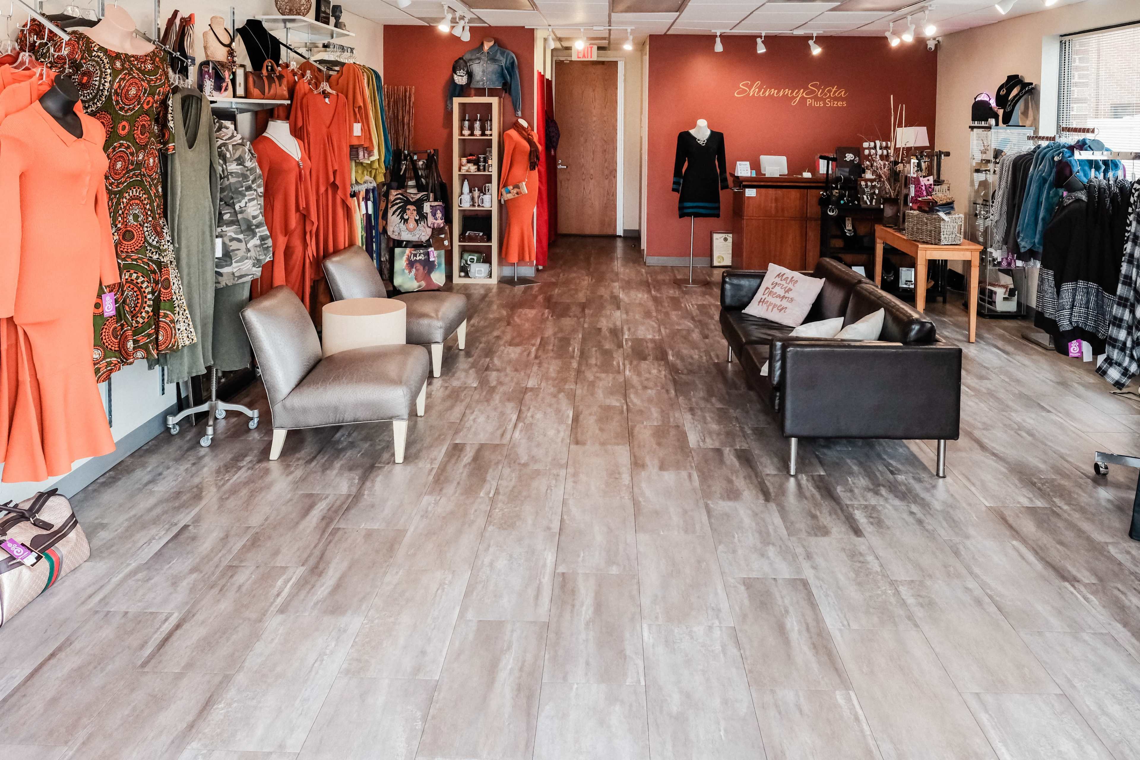 Trendy Suburban Boutique with ample parking Image in Columbia, Columbia, MD