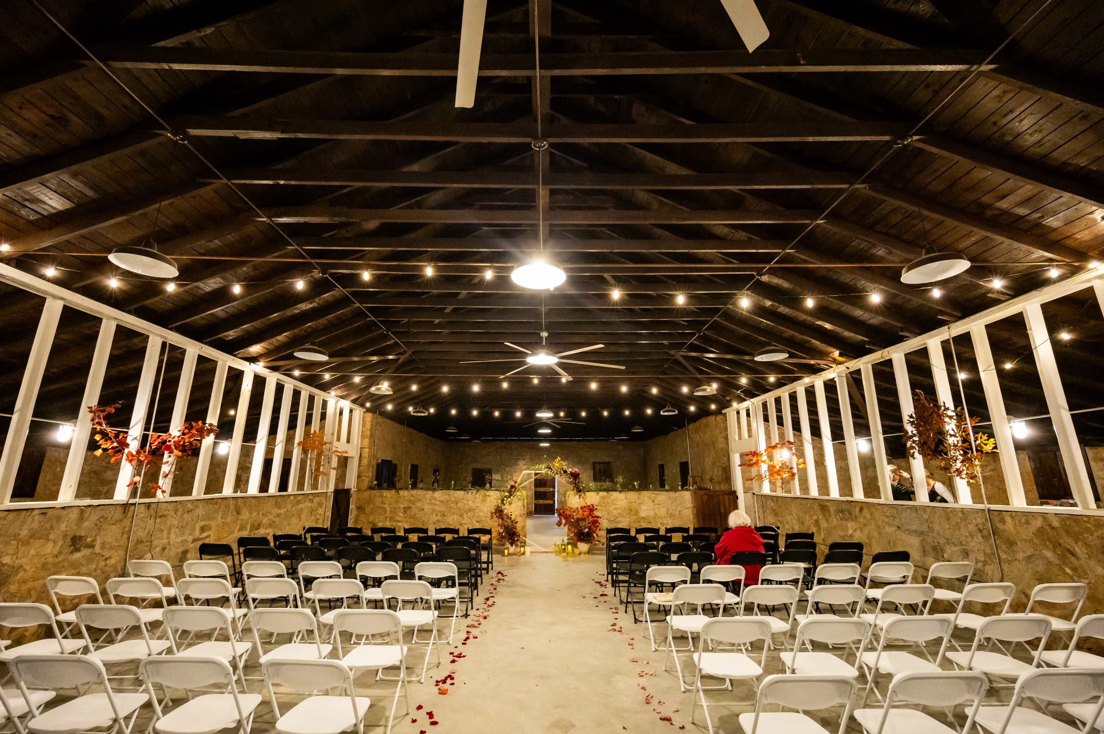 Rustic Dairy Barn in 77-Acre Nature Oasis – Perfect for Yoga Retreats, Wellness Events & Weddings Near Downtown Decatur Image in Decatur, Decatur, GA