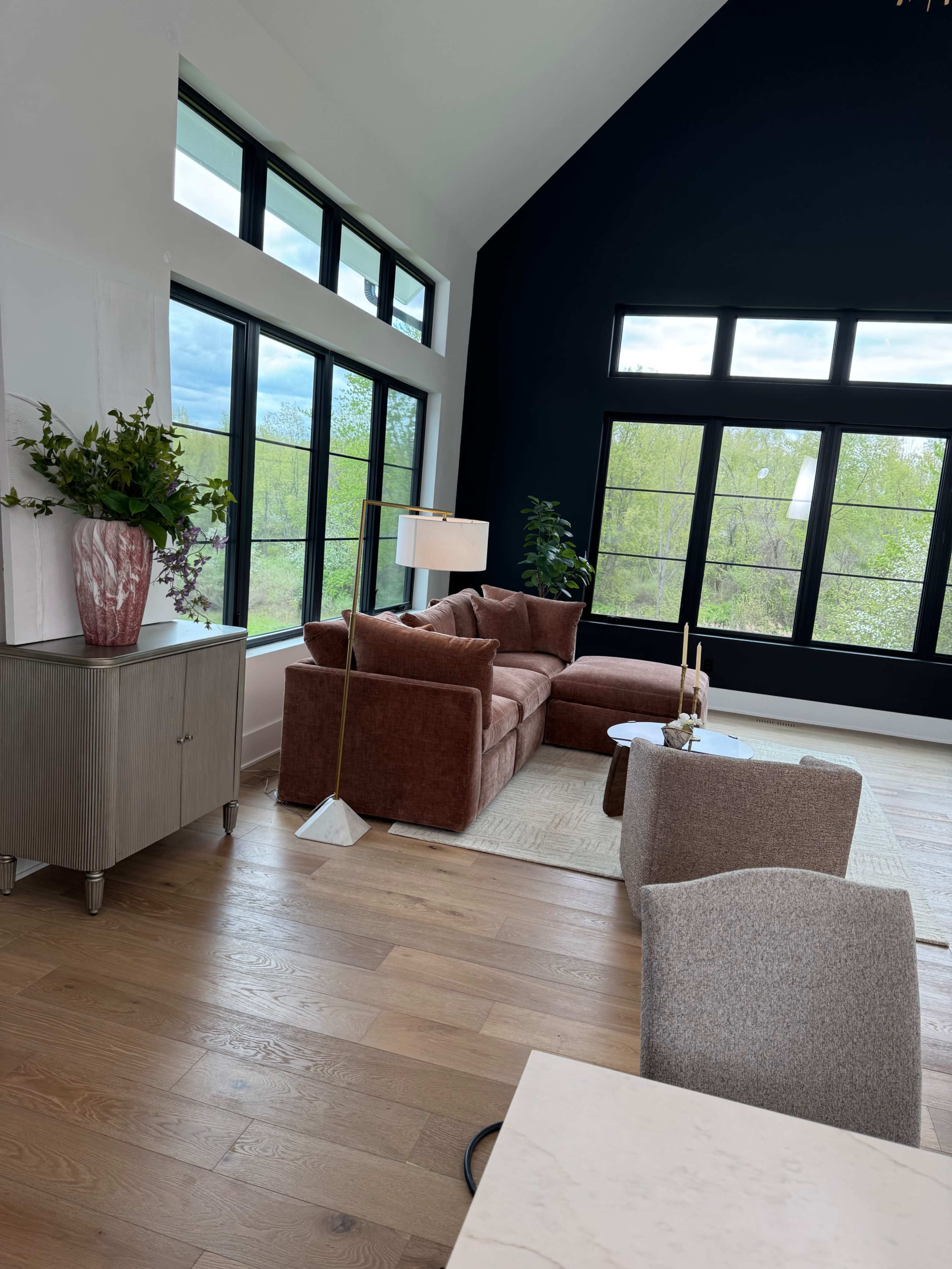 Private Luxury Estate w/ 25ft Ceilings, Natural Light, 8 car garage, 6 Acres + Many Rooms Image in Oakland Township, Oakland, MI
