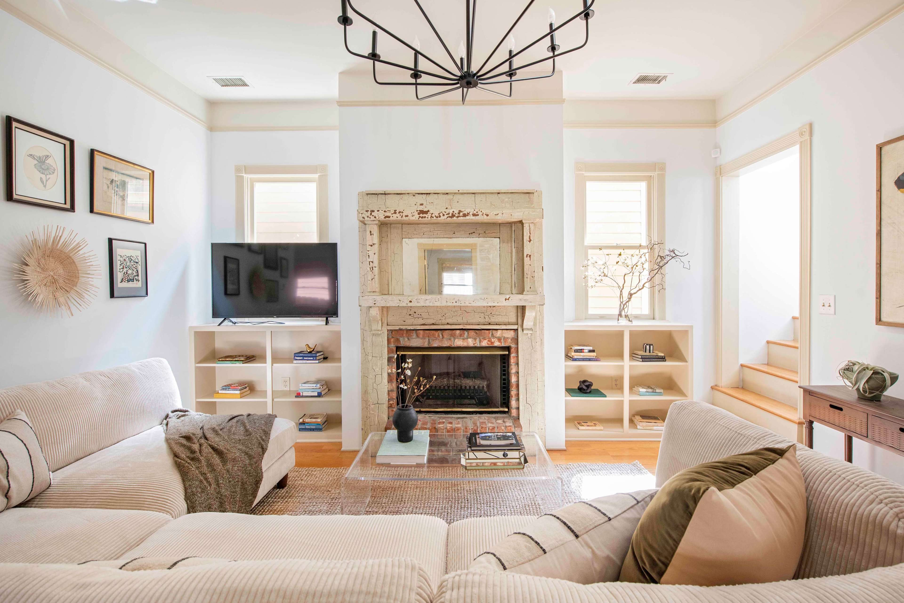 Savannah Safari - Paw-sitively Chic Designer Home Image in Cabbagetown, Atlanta, GA