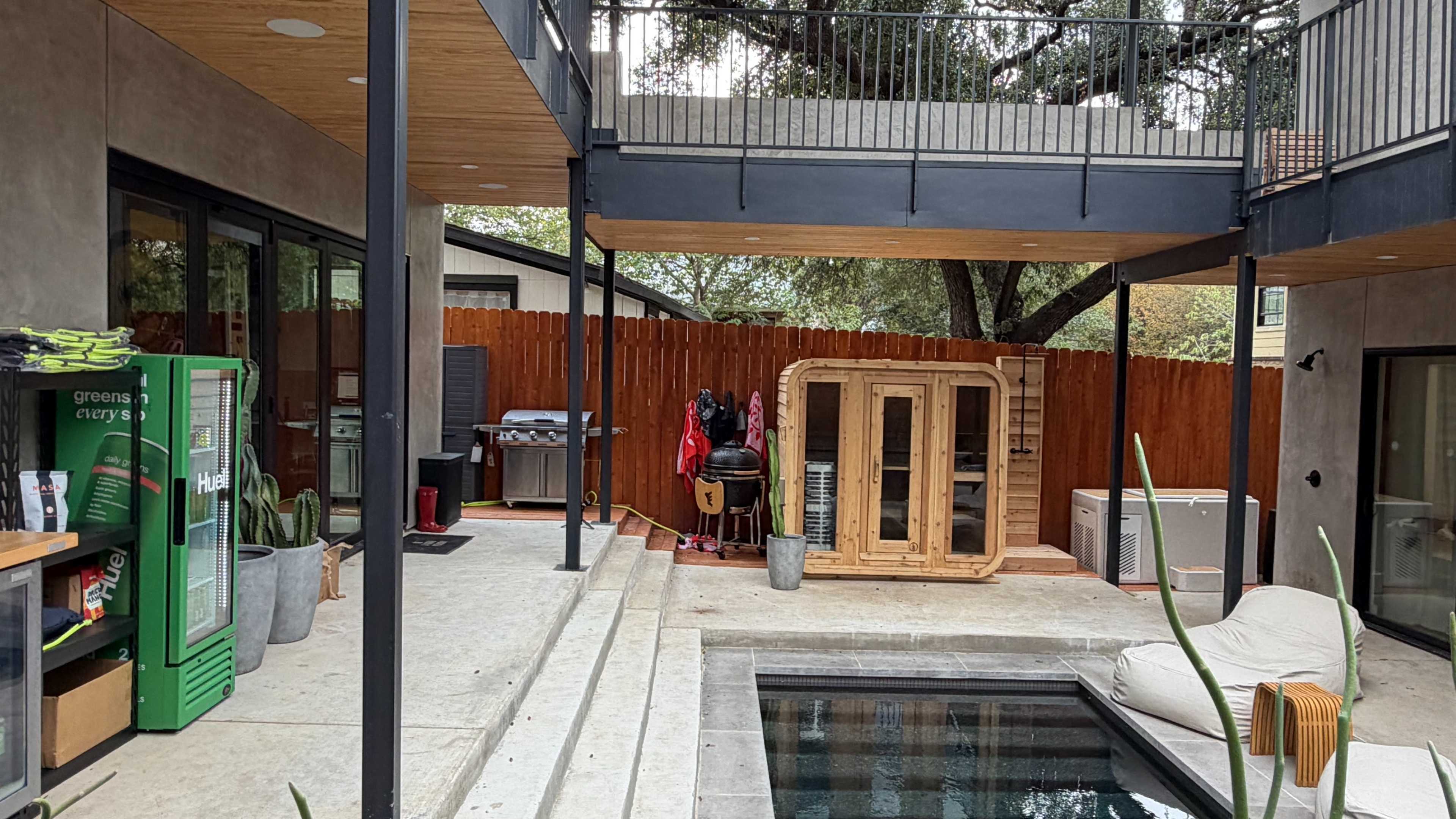 Modern Urban House with Rooftop Austin City Skyline Views Image in Rosewood, Austin, TX