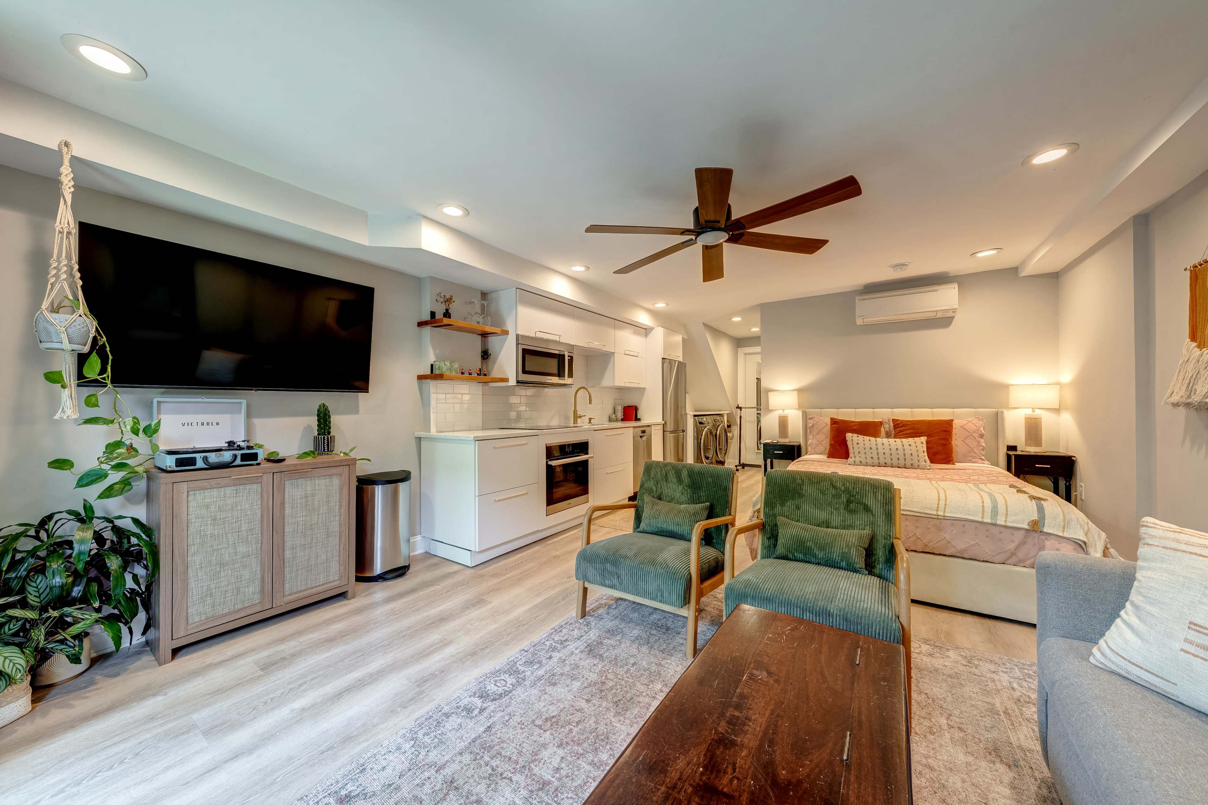 Union Market Garden Apartment Image in Northeast Washington, Washington, DC